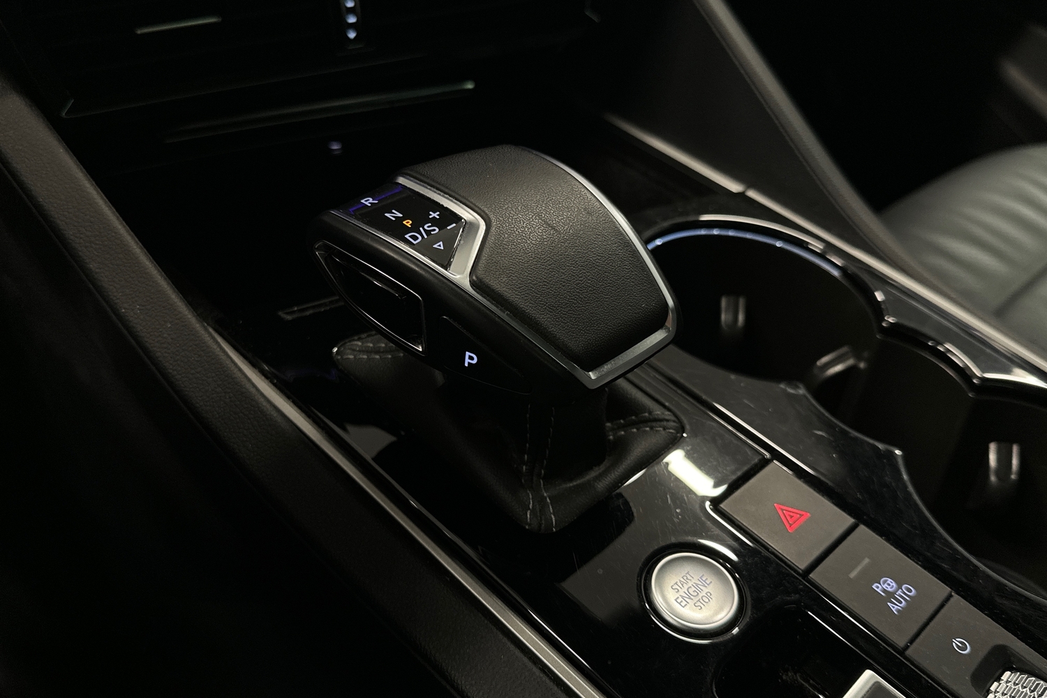 Volkswagen Touareg vaihtoauto