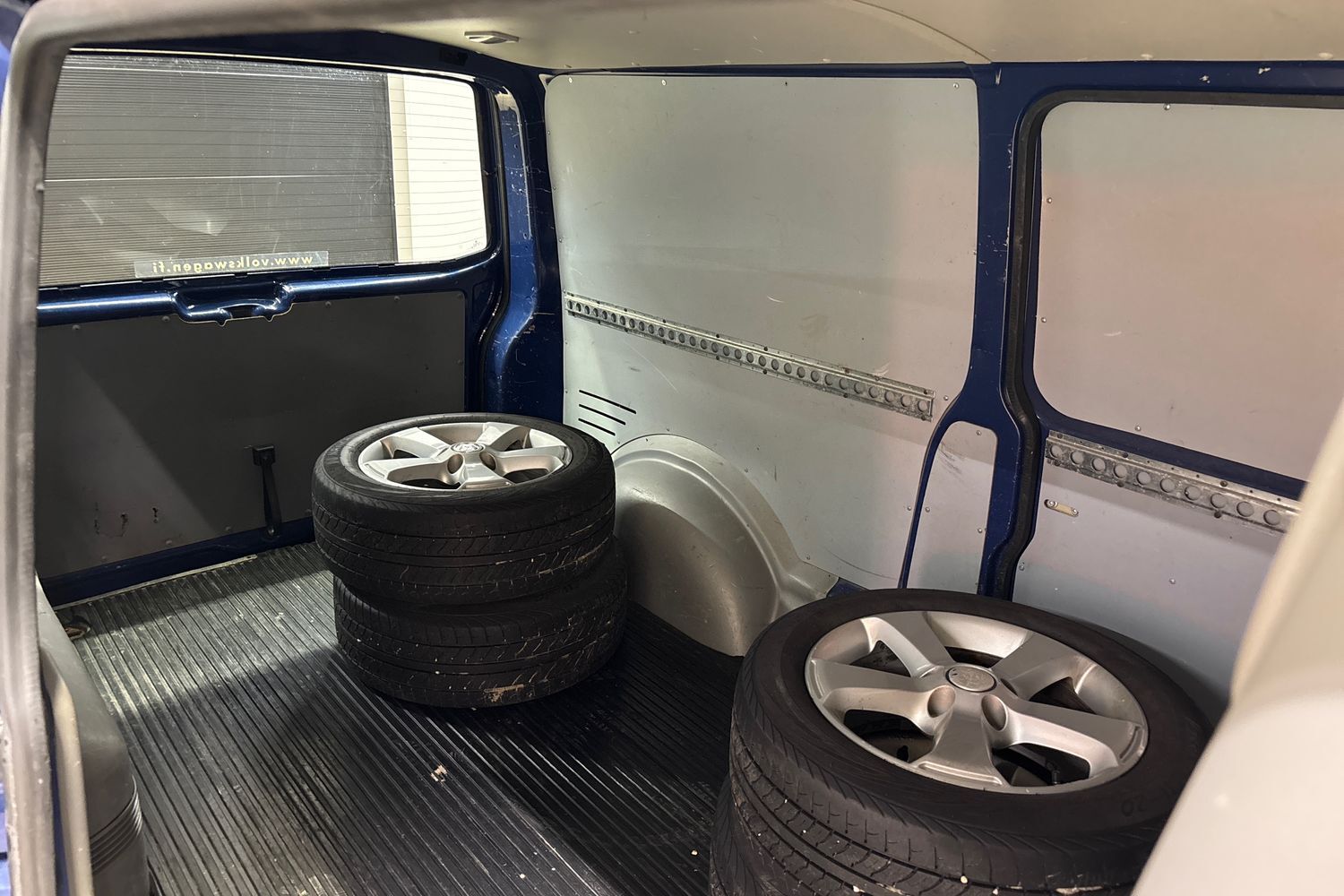 Volkswagen Transporter vaihtoauto