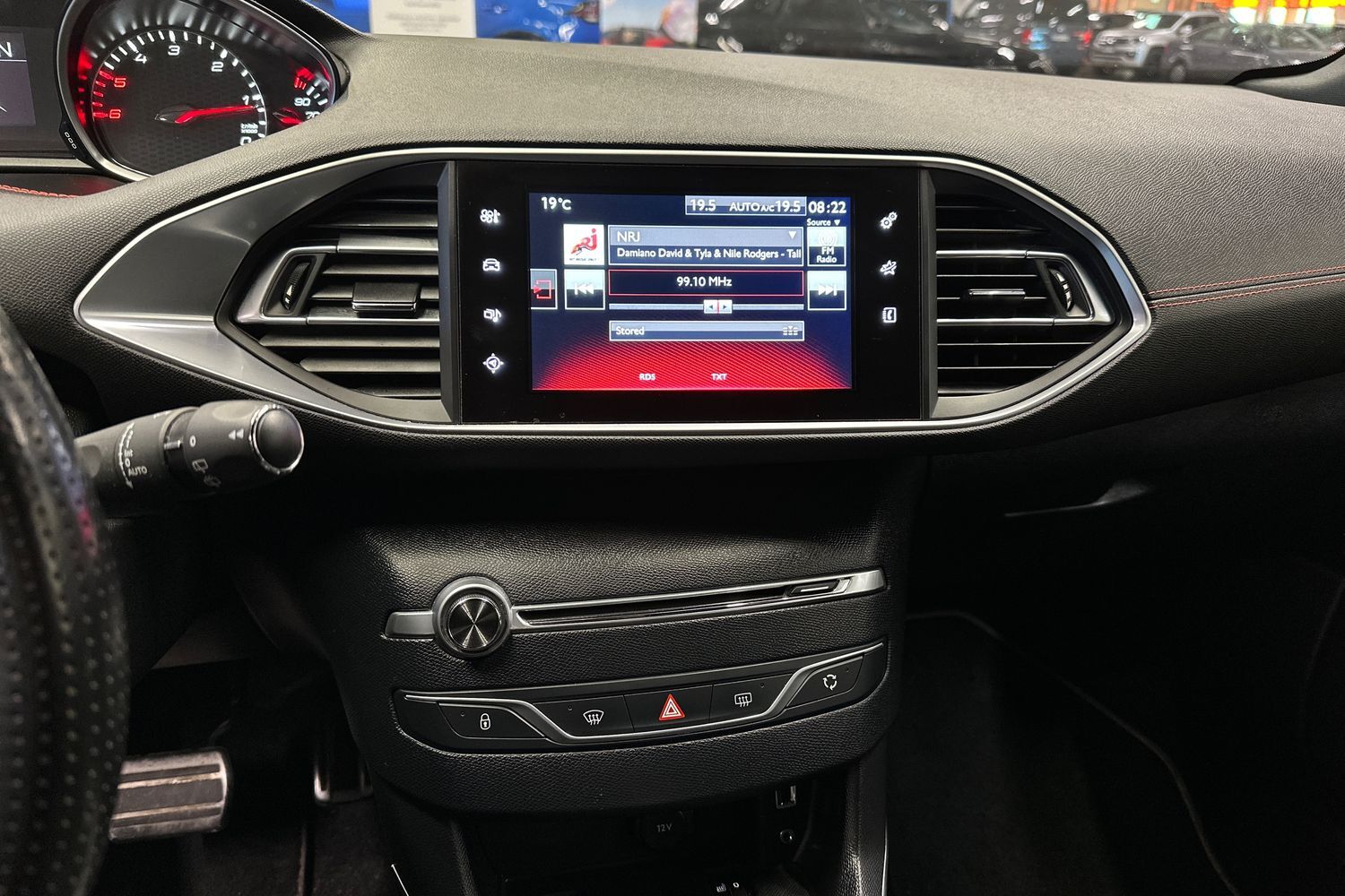 Peugeot 308 vaihtoauto