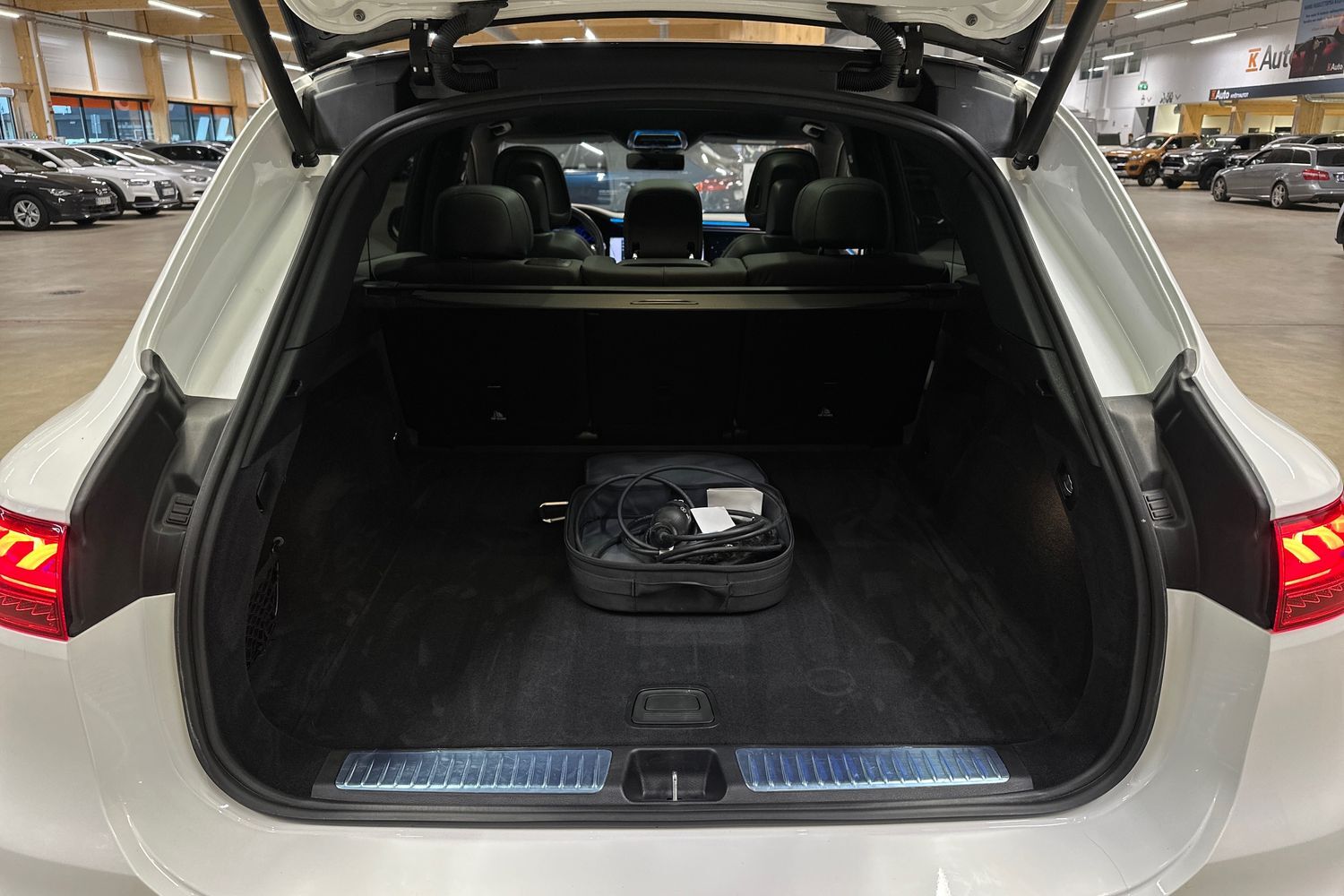 Mercedes-Benz EQS vaihtoauto
