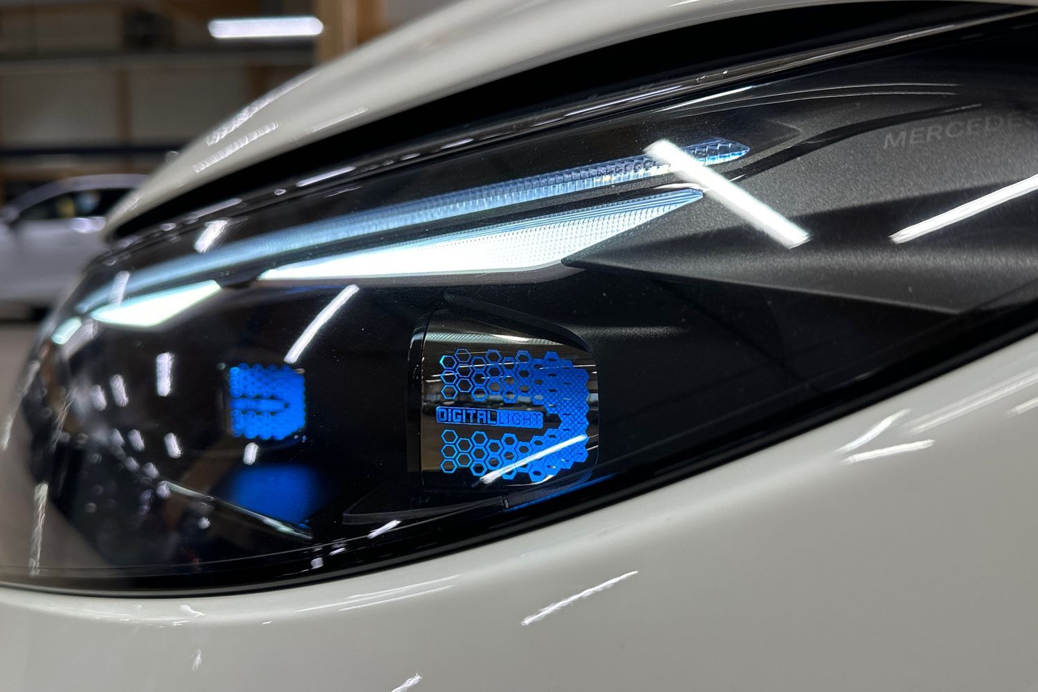 Mercedes-Benz EQS vaihtoauto
