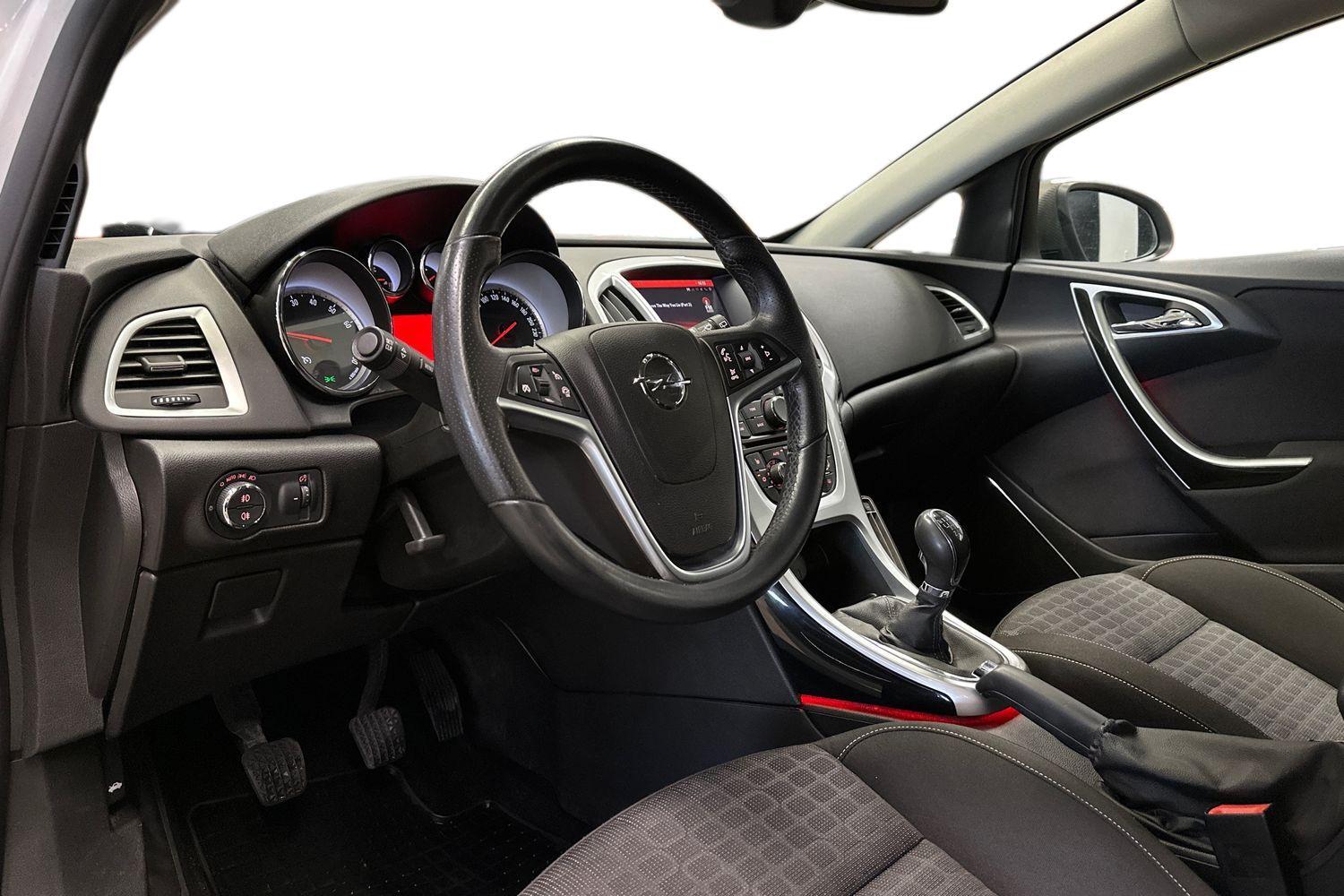 Opel Astra vaihtoauto