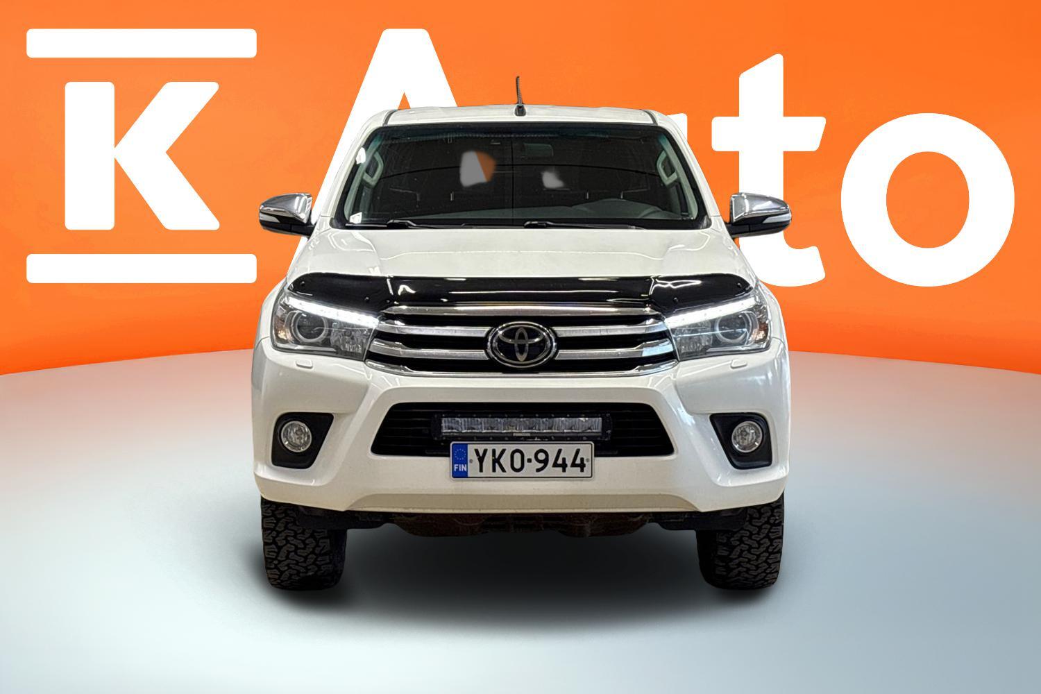 Toyota Hilux vaihtoauto