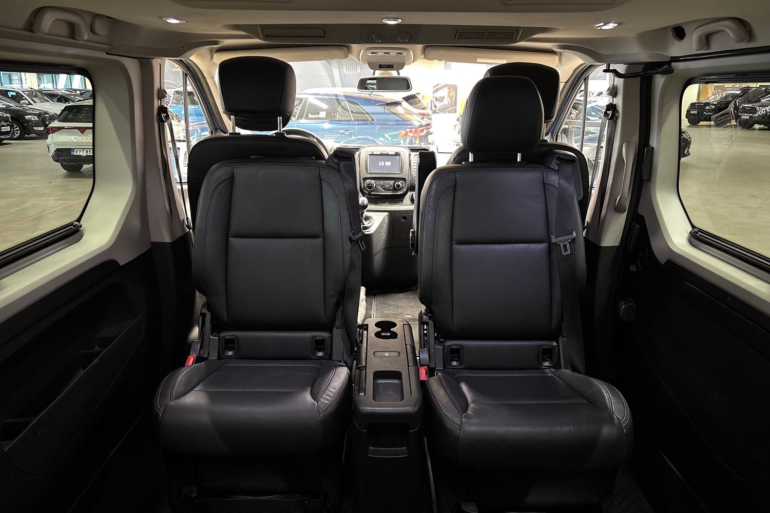Opel Vivaro vaihtoauto