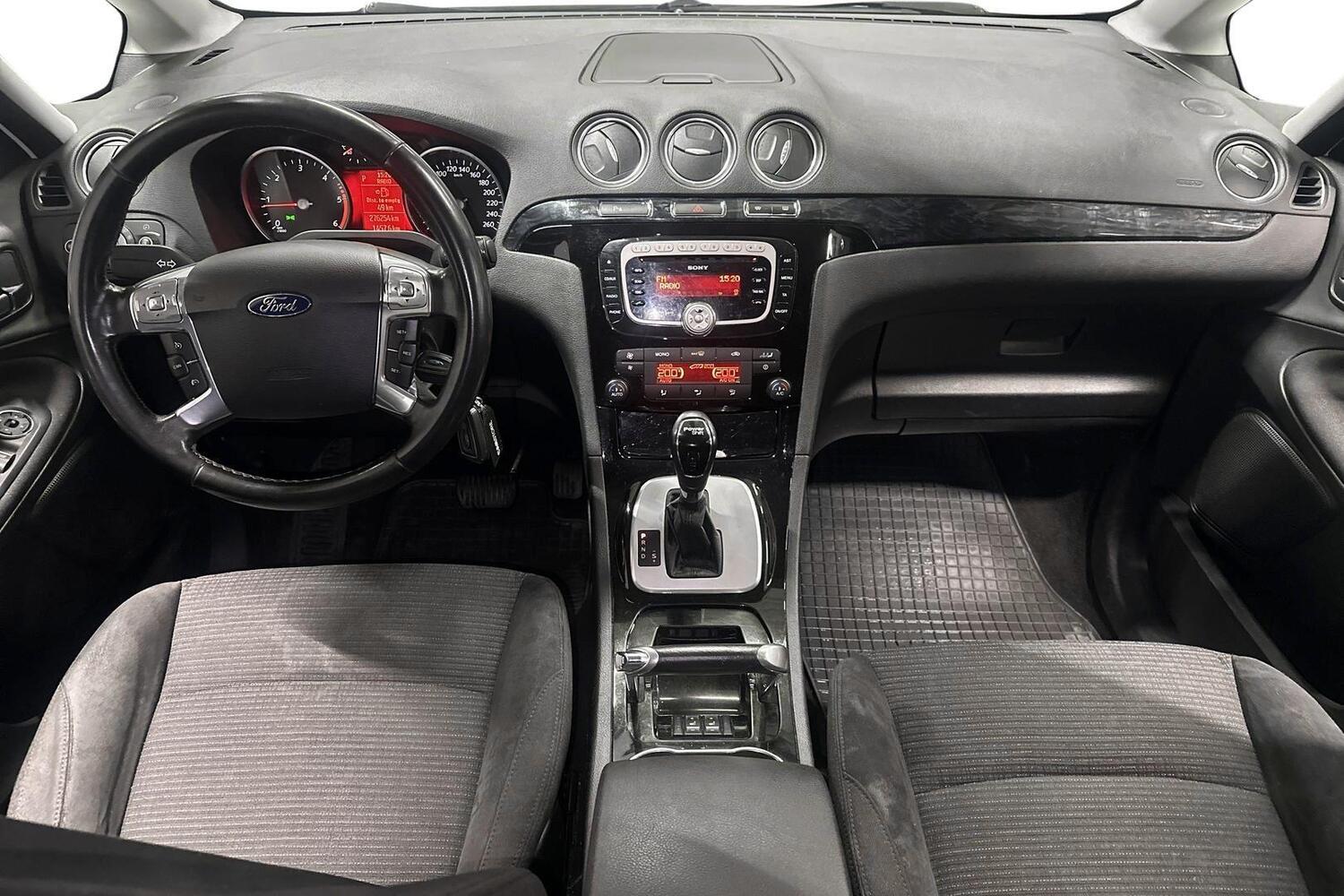 Ford Galaxy vaihtoauto