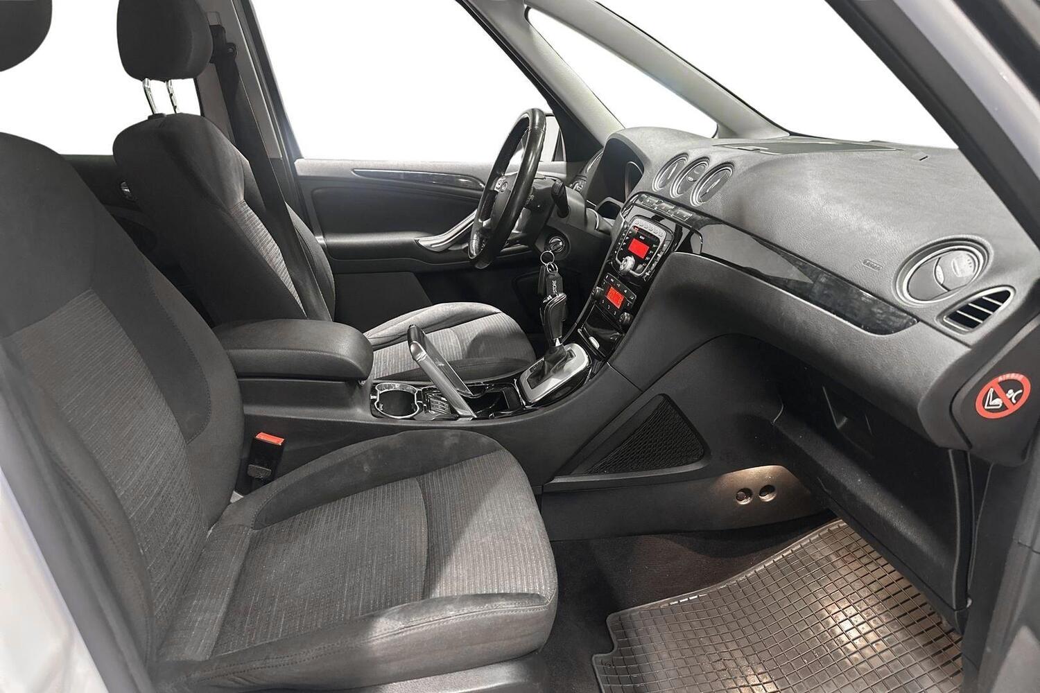 Ford Galaxy vaihtoauto