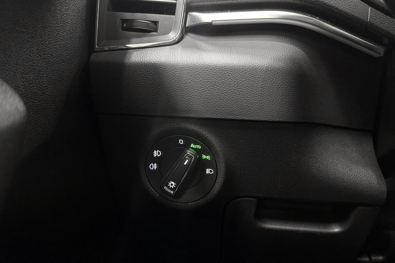 Skoda Karoq vaihtoauto