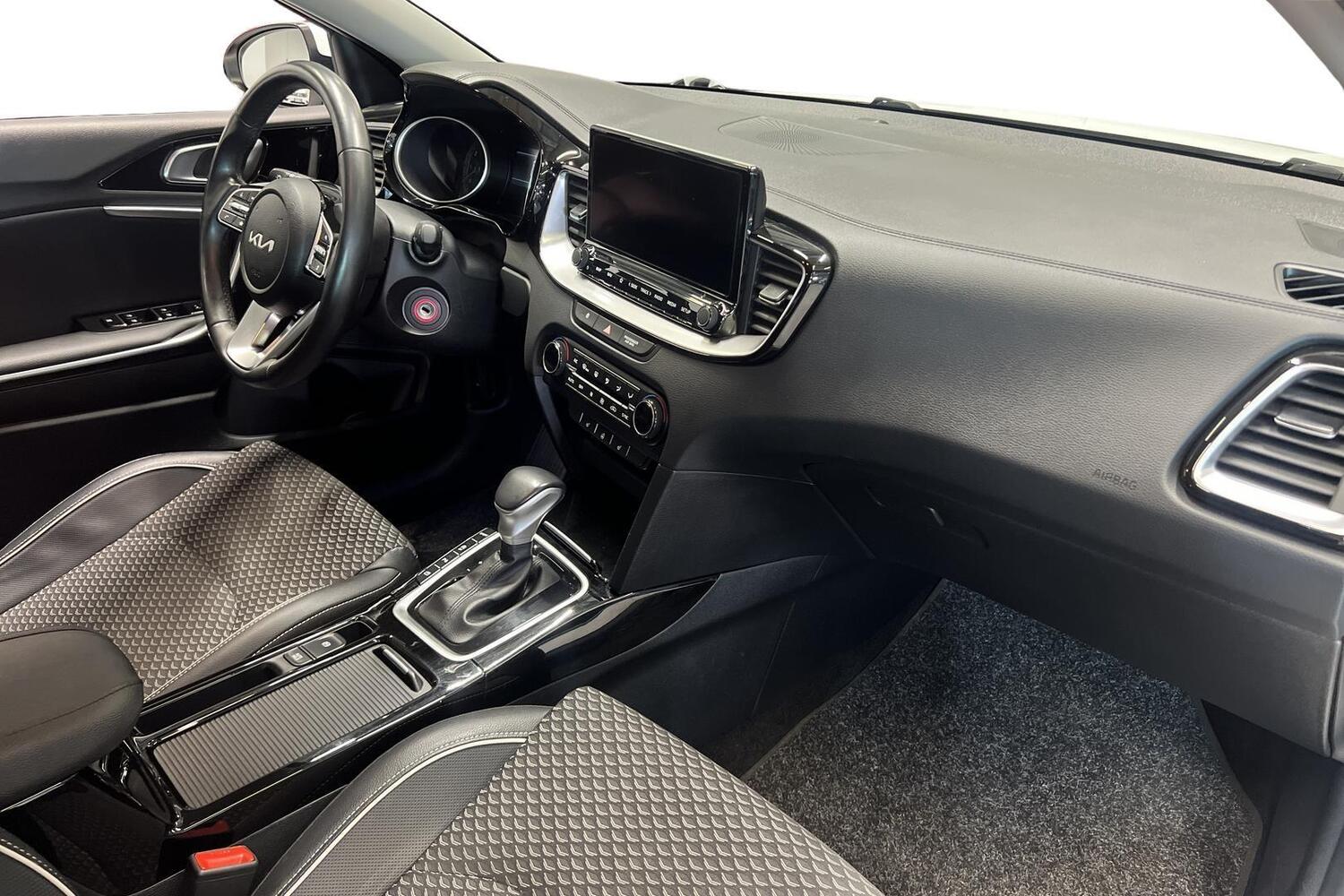 Kia XCeed vaihtoauto