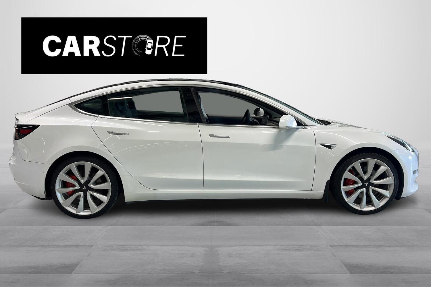 Tesla Model 3 vaihtoauto