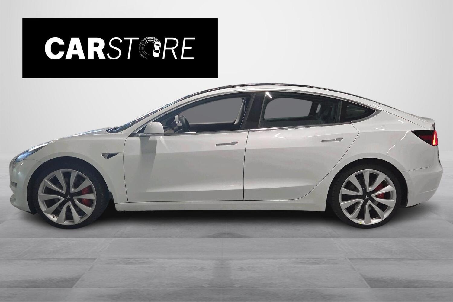 Tesla Model 3 vaihtoauto