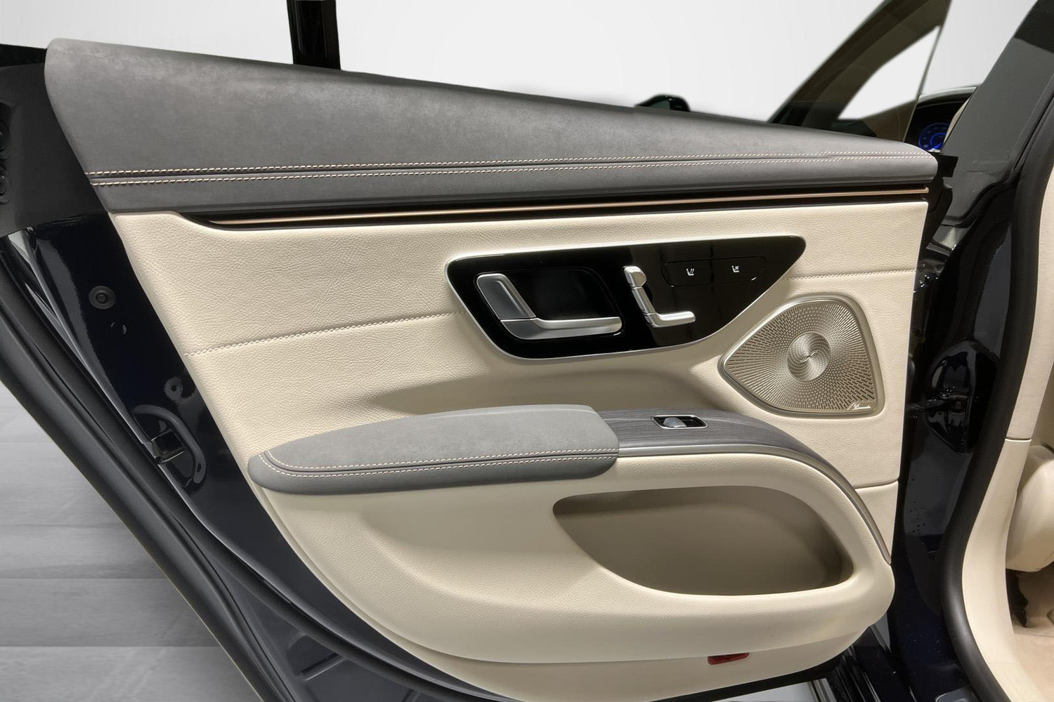 Mercedes-Benz EQS vaihtoauto