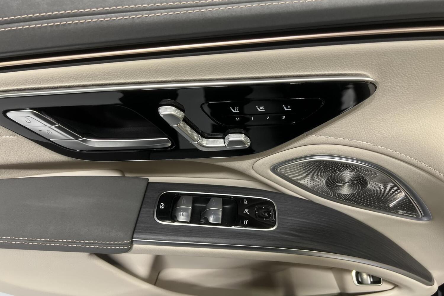 Mercedes-Benz EQS vaihtoauto