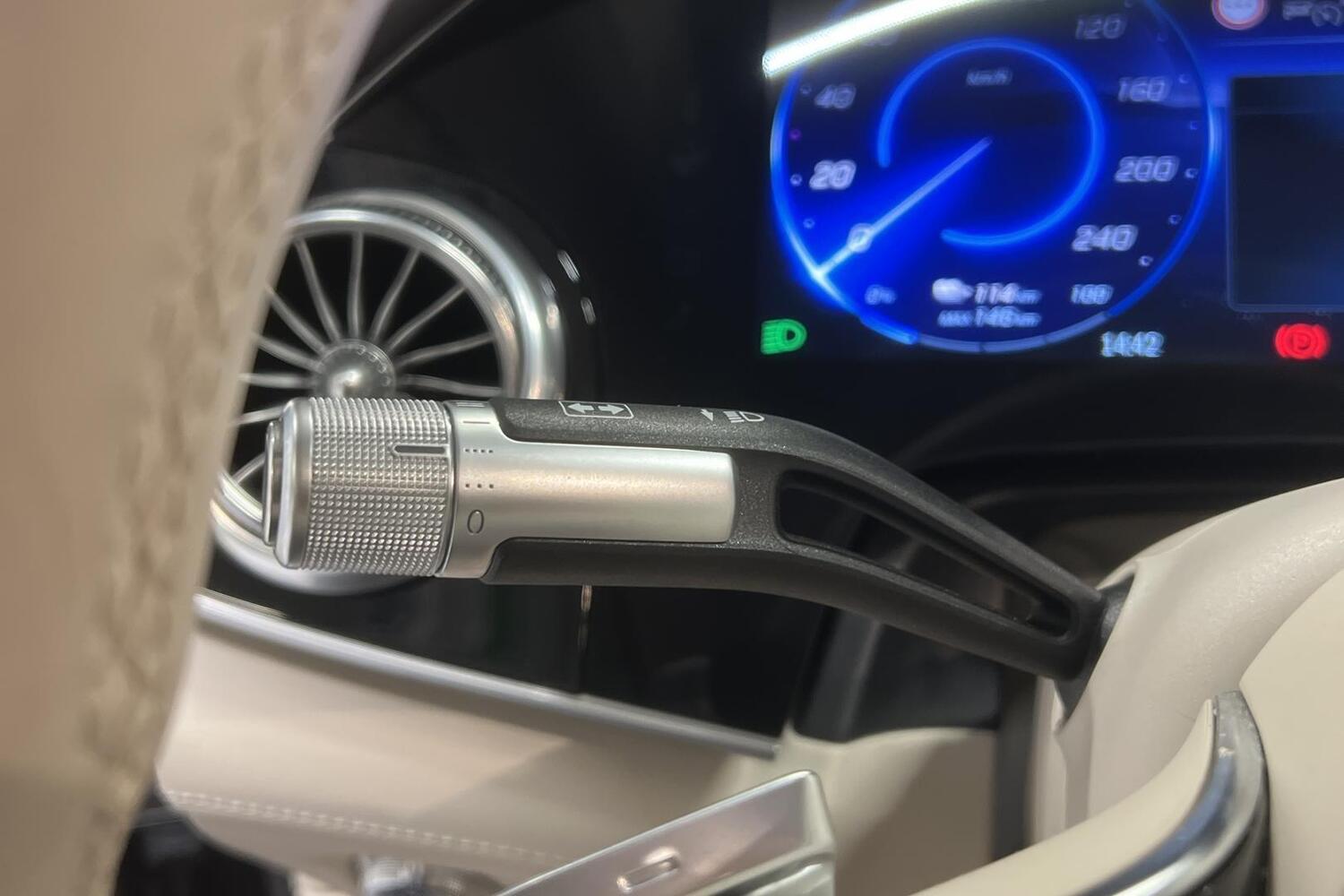 Mercedes-Benz EQS vaihtoauto