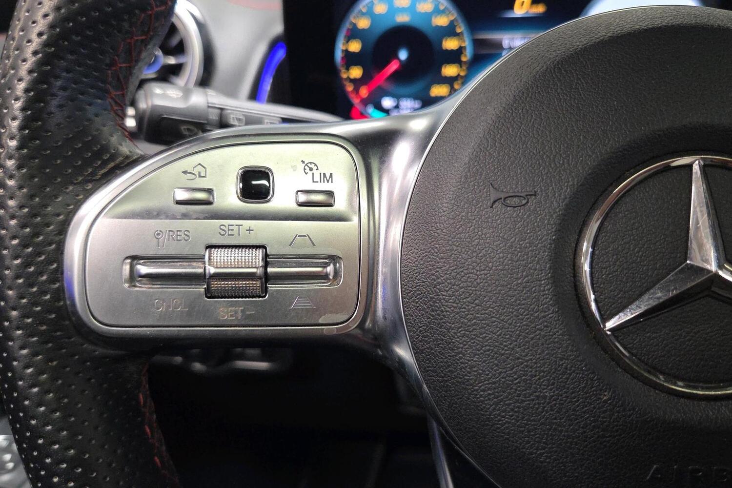 Mercedes-Benz EQB vaihtoauto