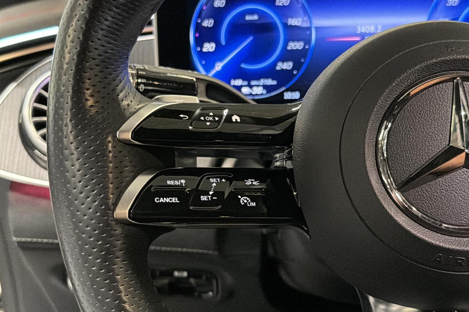 Mercedes-Benz EQE vaihtoauto
