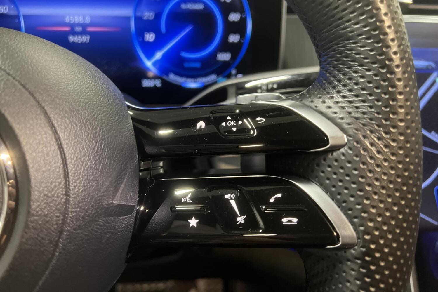 Mercedes-Benz EQE vaihtoauto