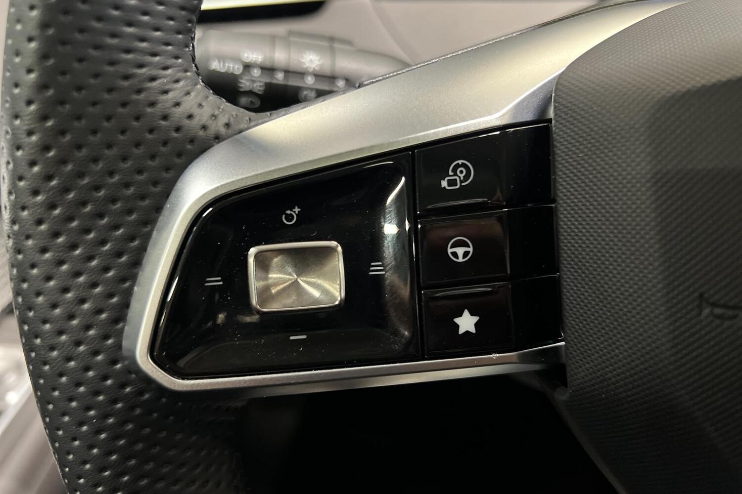 MG MGS6 EV vaihtoauto