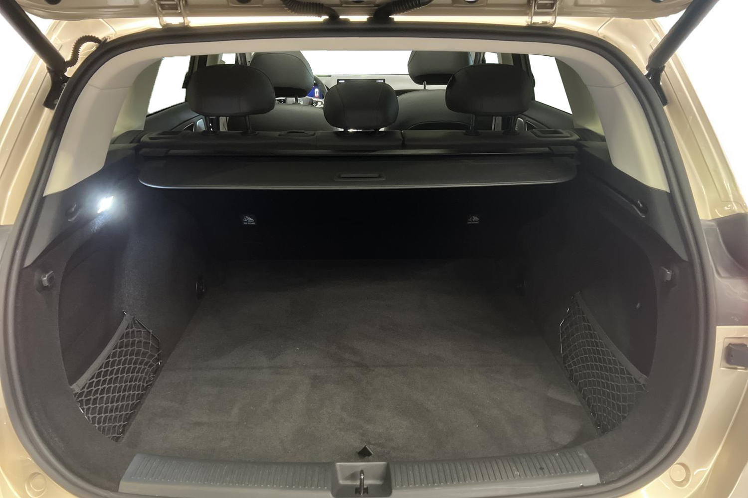MG MGS6 EV vaihtoauto