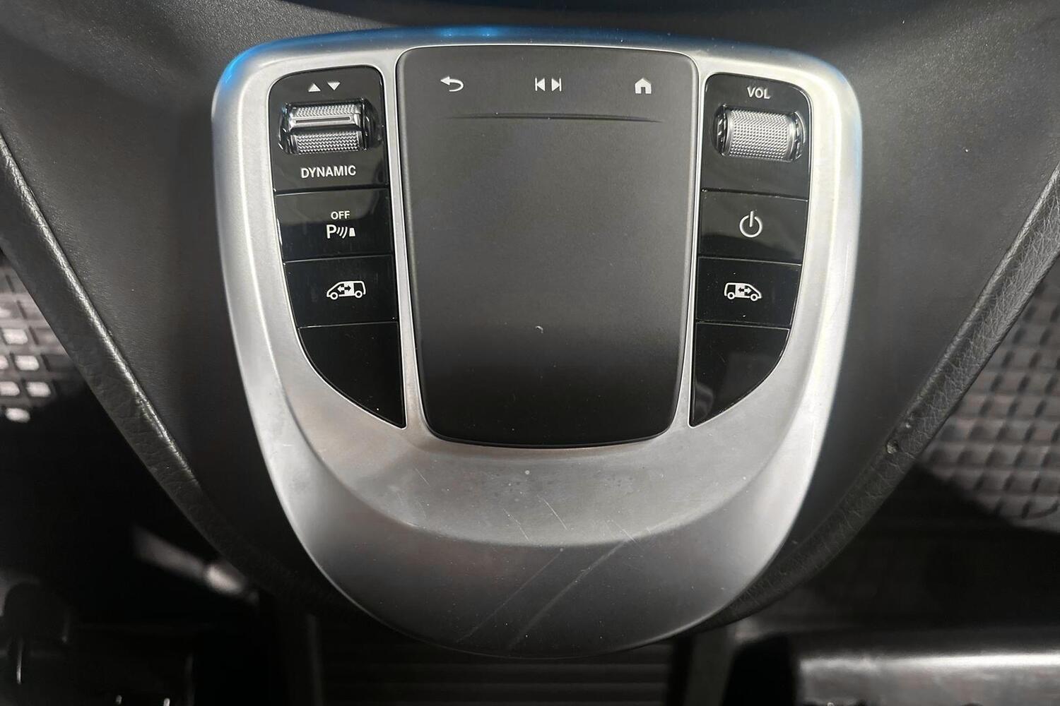 Mercedes-Benz EQV vaihtoauto
