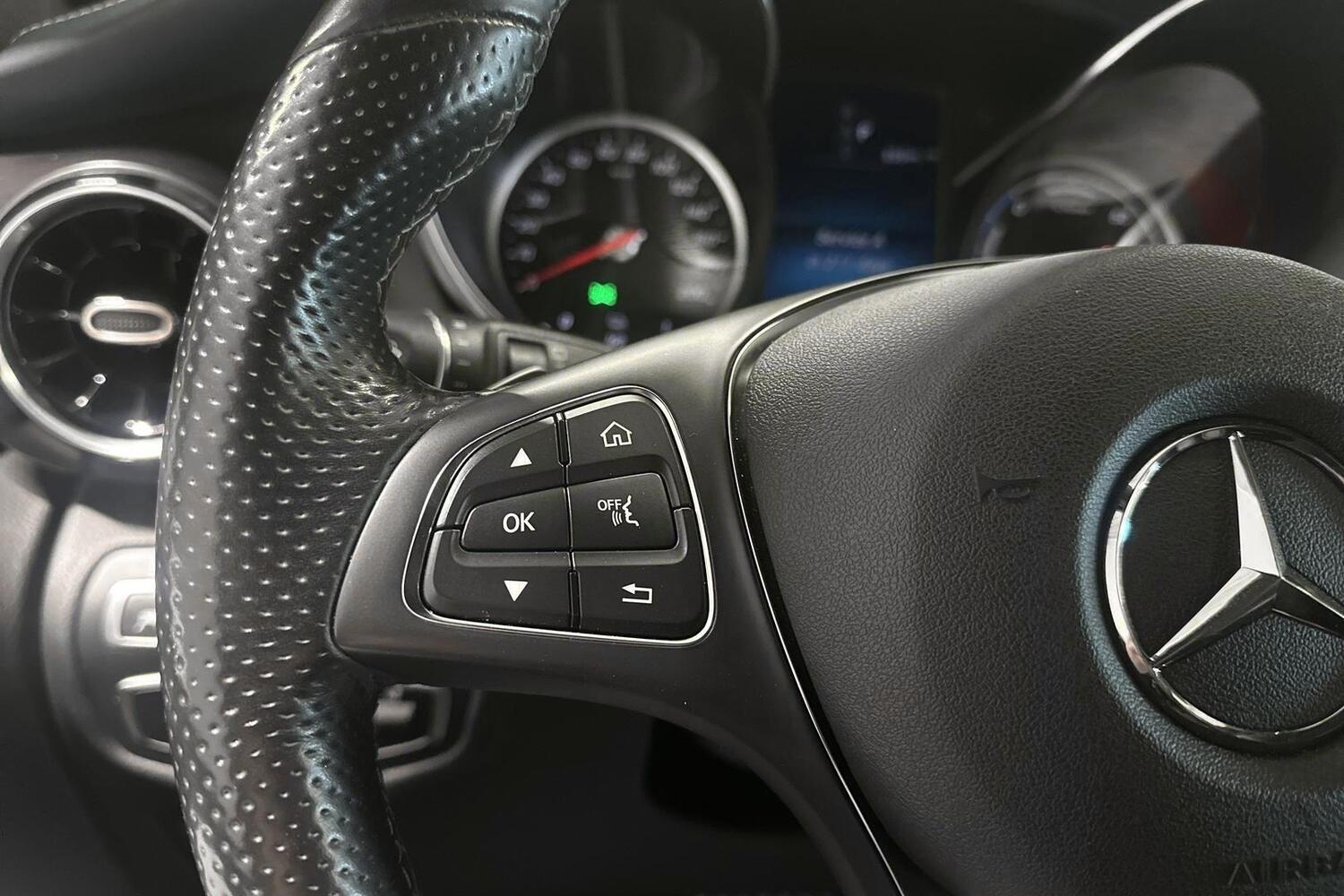 Mercedes-Benz EQV vaihtoauto