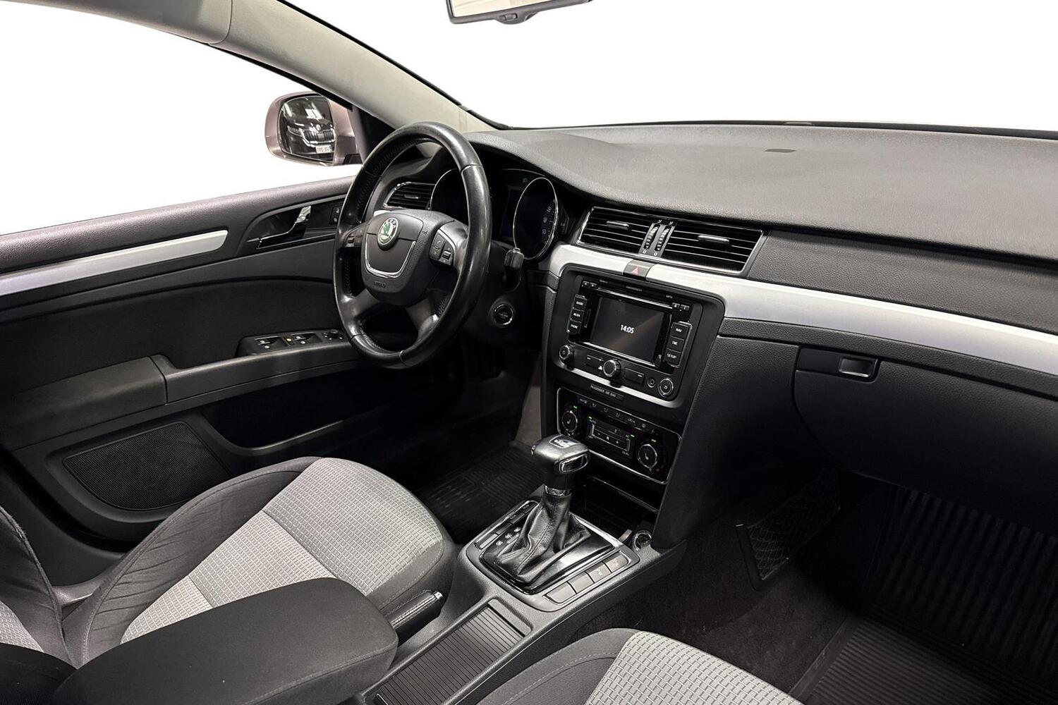 Skoda Superb vaihtoauto