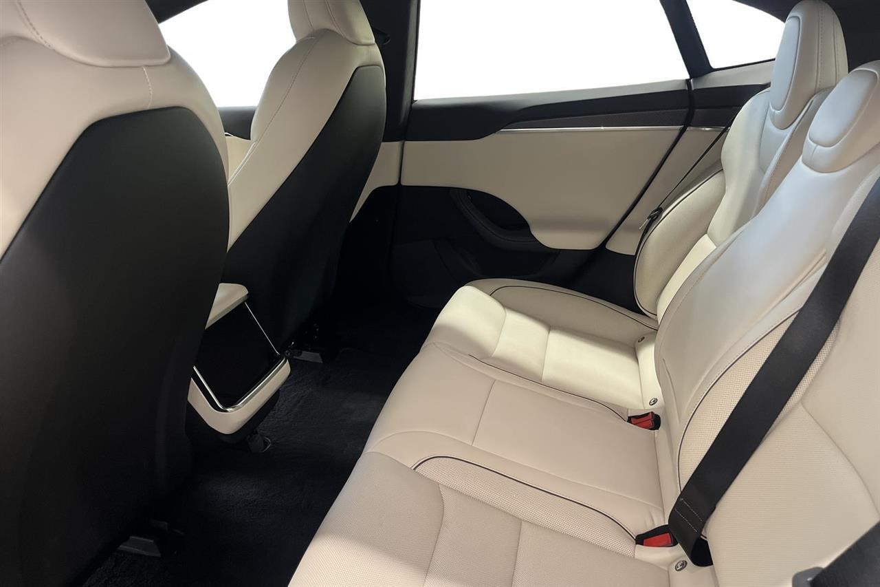 Tesla Model S vaihtoauto