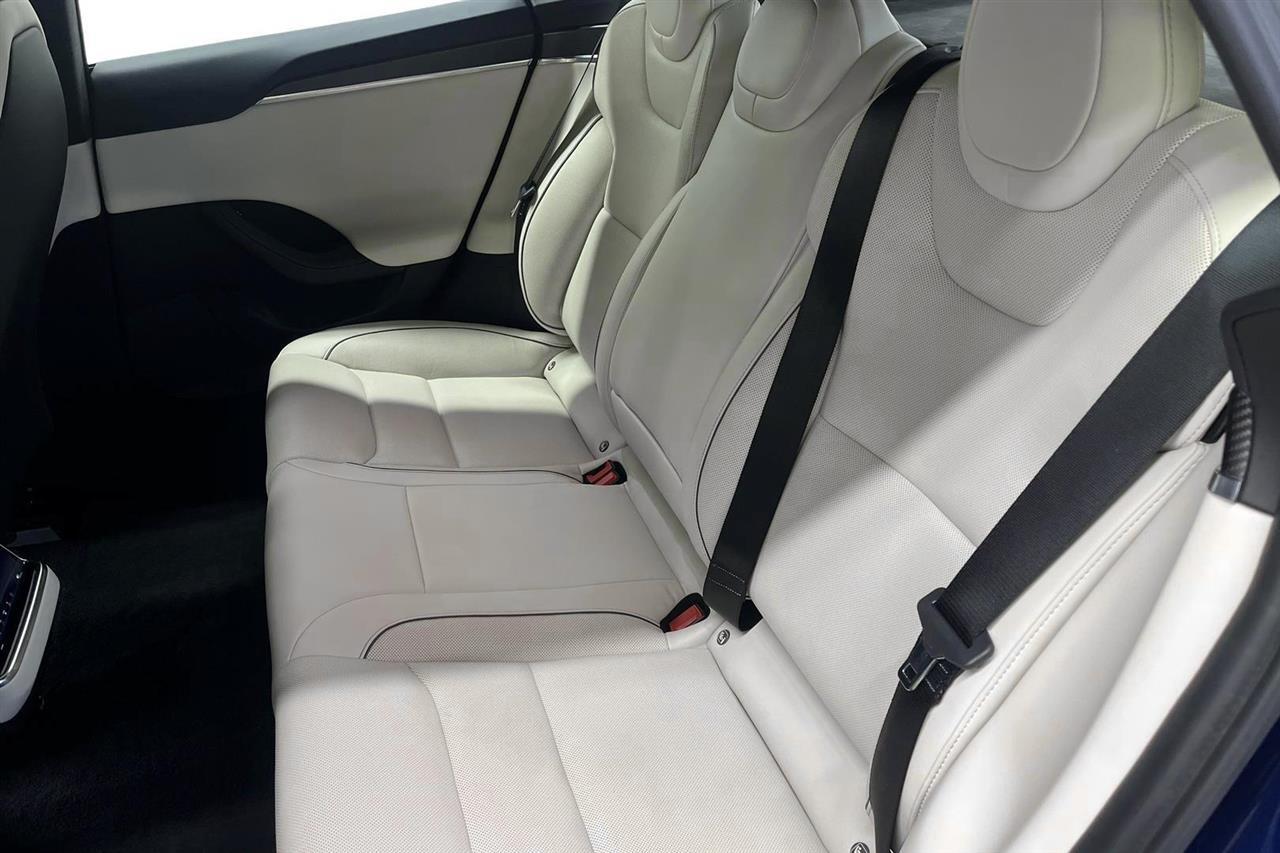 Tesla Model S vaihtoauto
