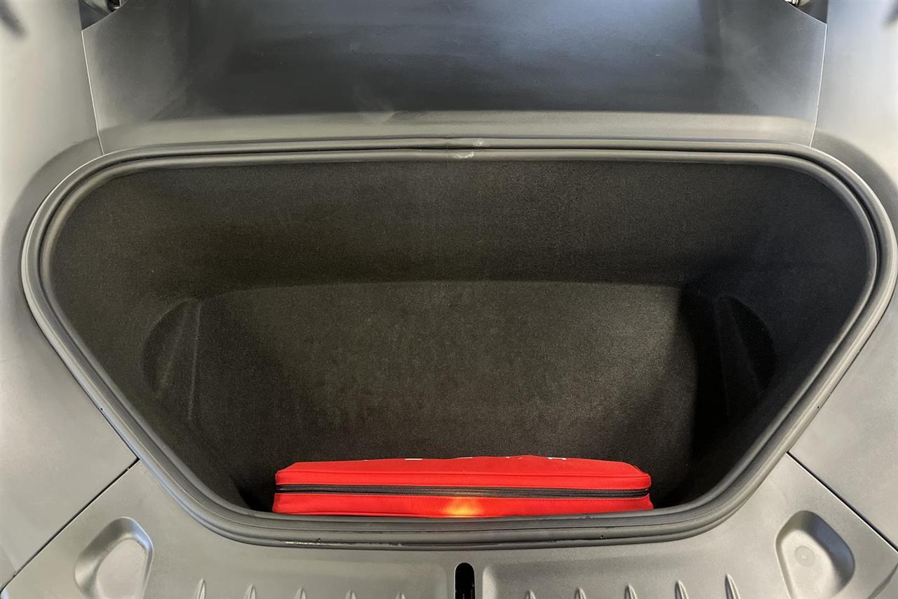 Tesla Model S vaihtoauto