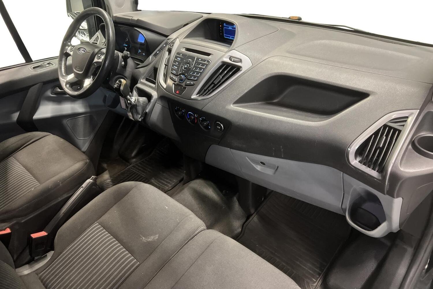 Ford Transit Custom vaihtoauto