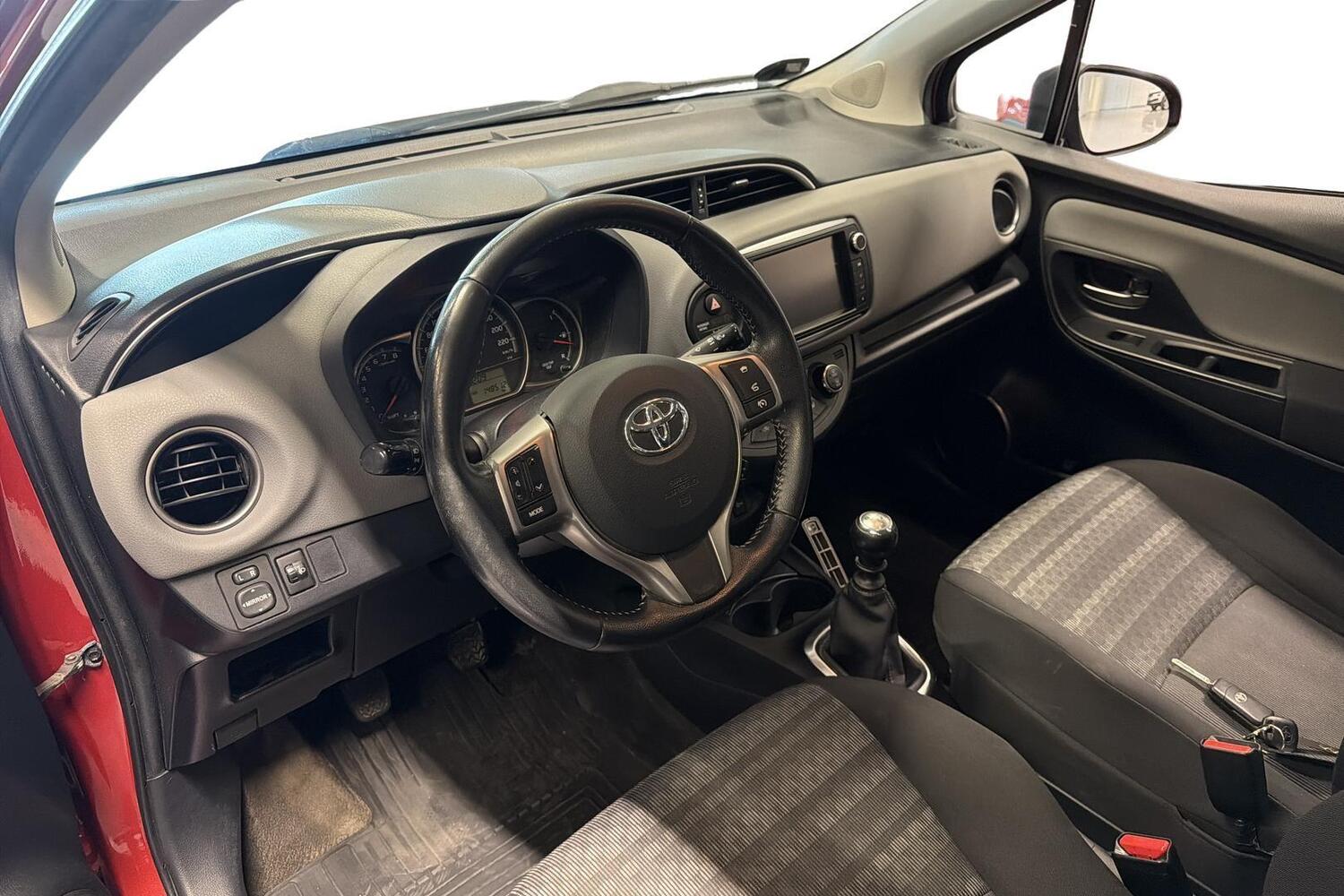 Toyota Yaris vaihtoauto