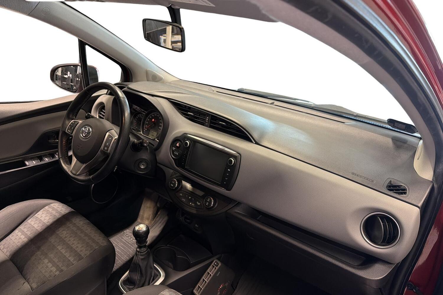 Toyota Yaris vaihtoauto