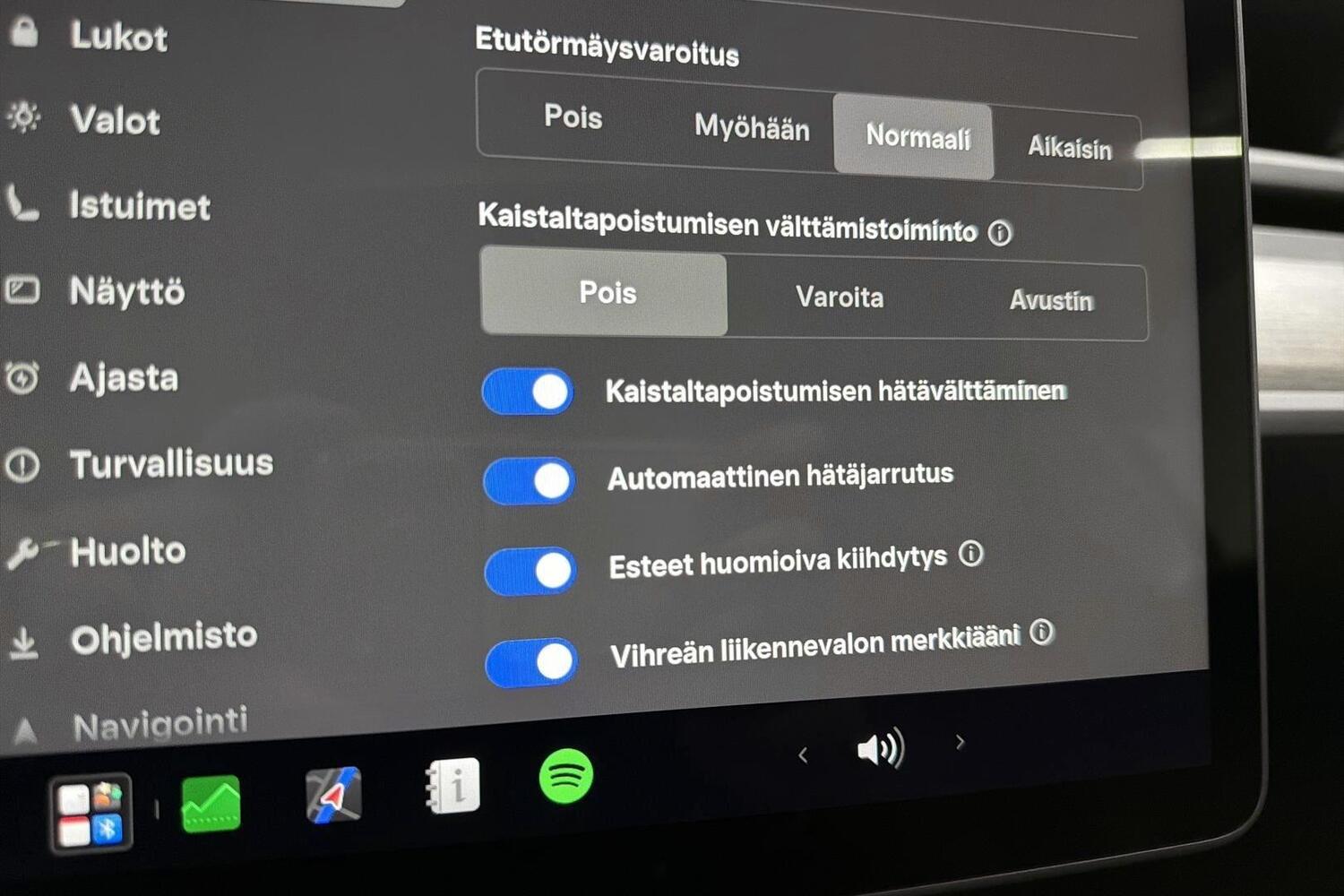 Tesla Model Y vaihtoauto