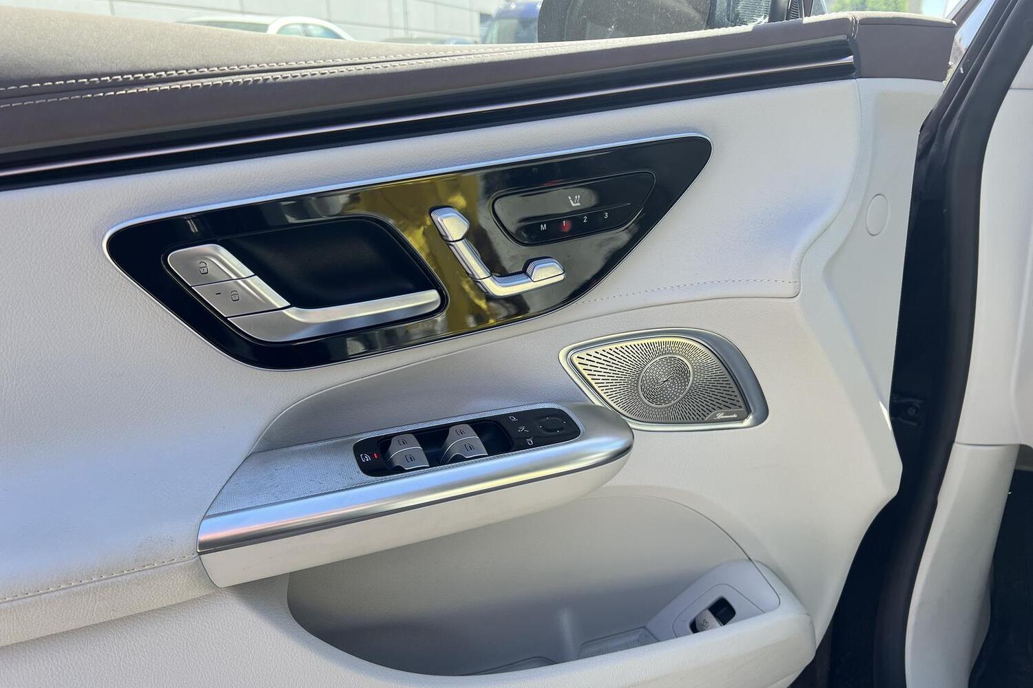 Mercedes-Benz EQE vaihtoauto