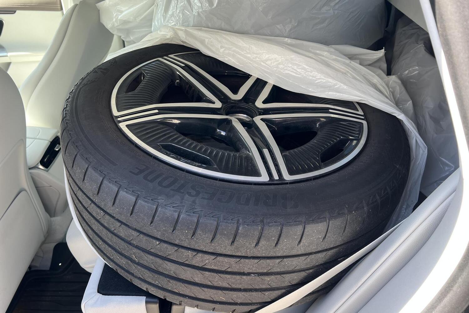 Mercedes-Benz EQE vaihtoauto