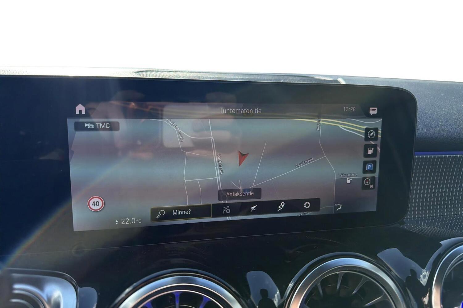 Mercedes-Benz EQB vaihtoauto