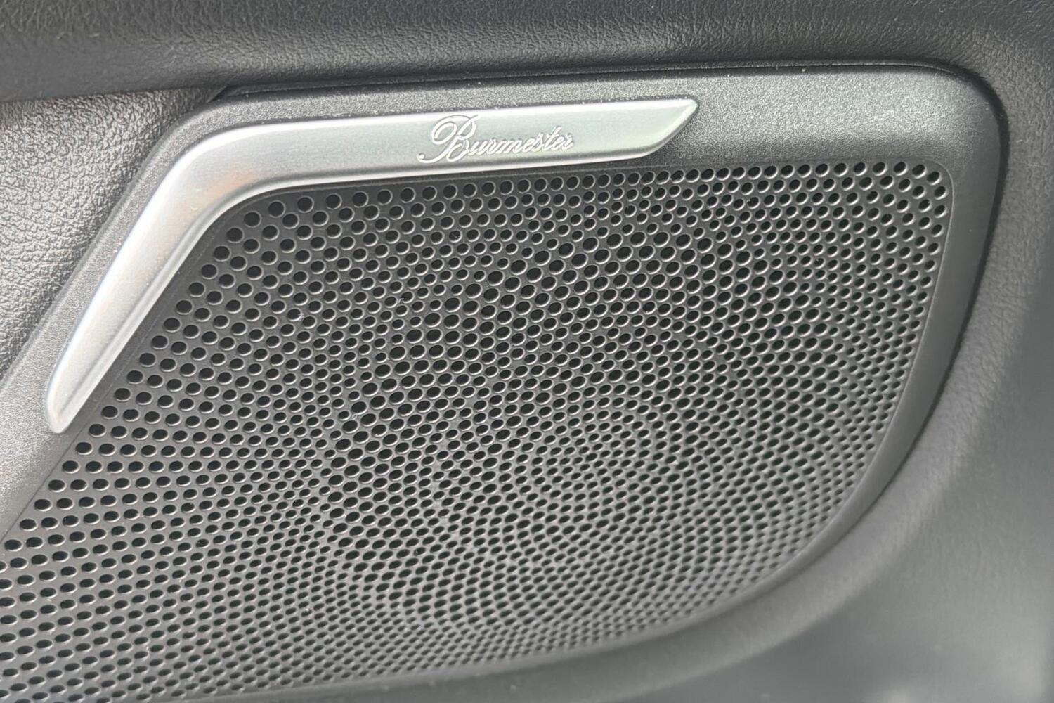 Mercedes-Benz EQV vaihtoauto