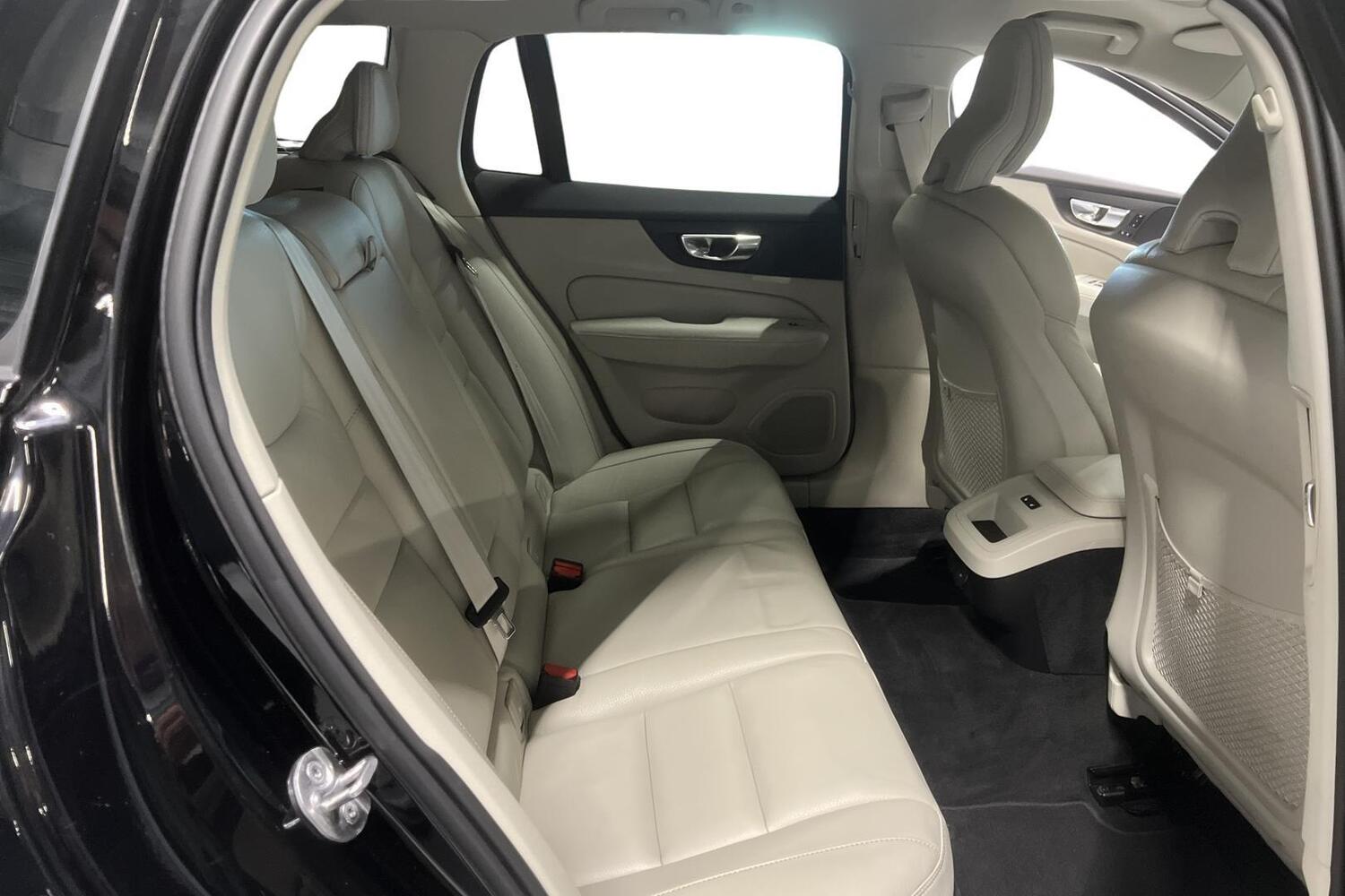 Volvo V60 Cross Country vaihtoauto