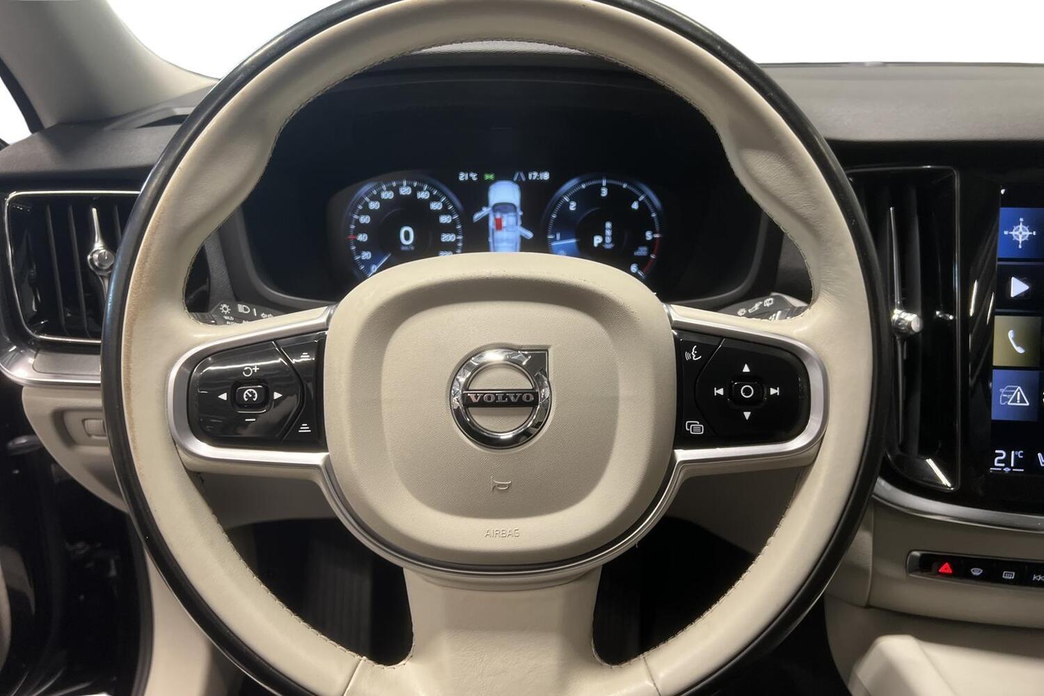 Volvo V60 Cross Country vaihtoauto