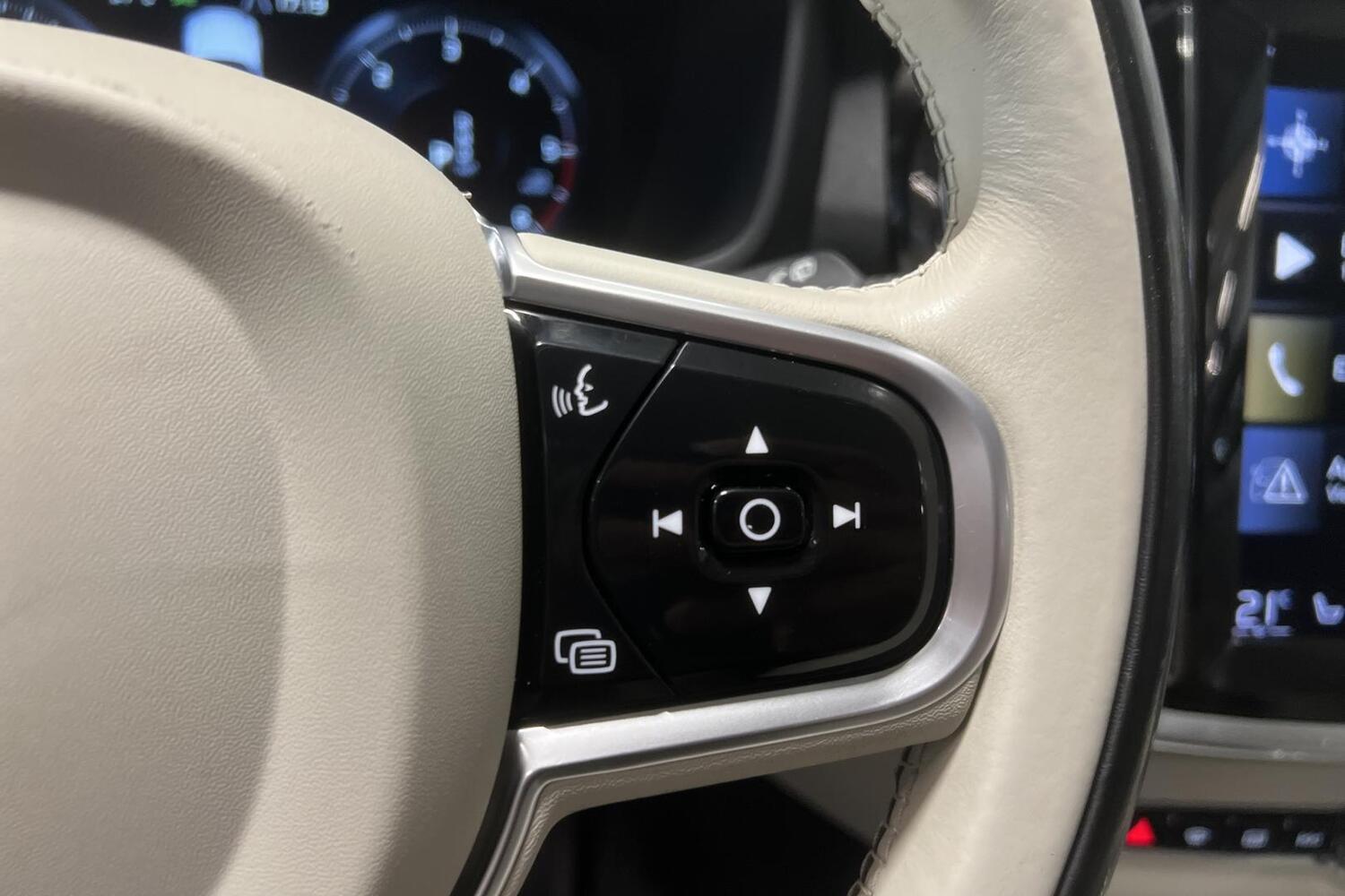 Volvo V60 Cross Country vaihtoauto