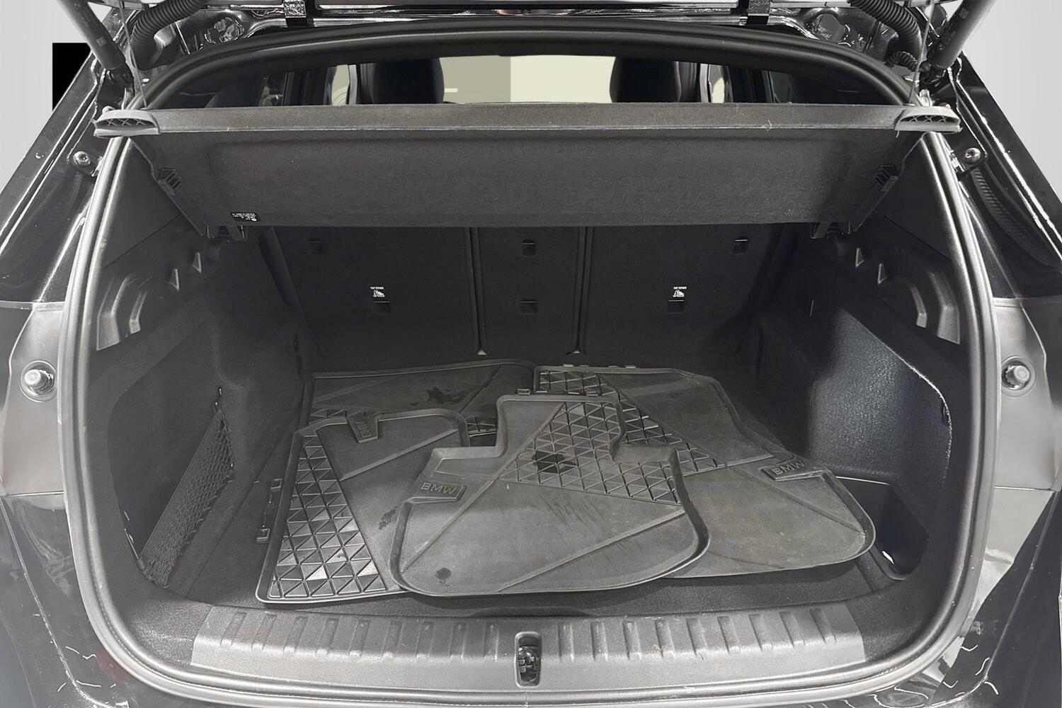 BMW iX1 vaihtoauto