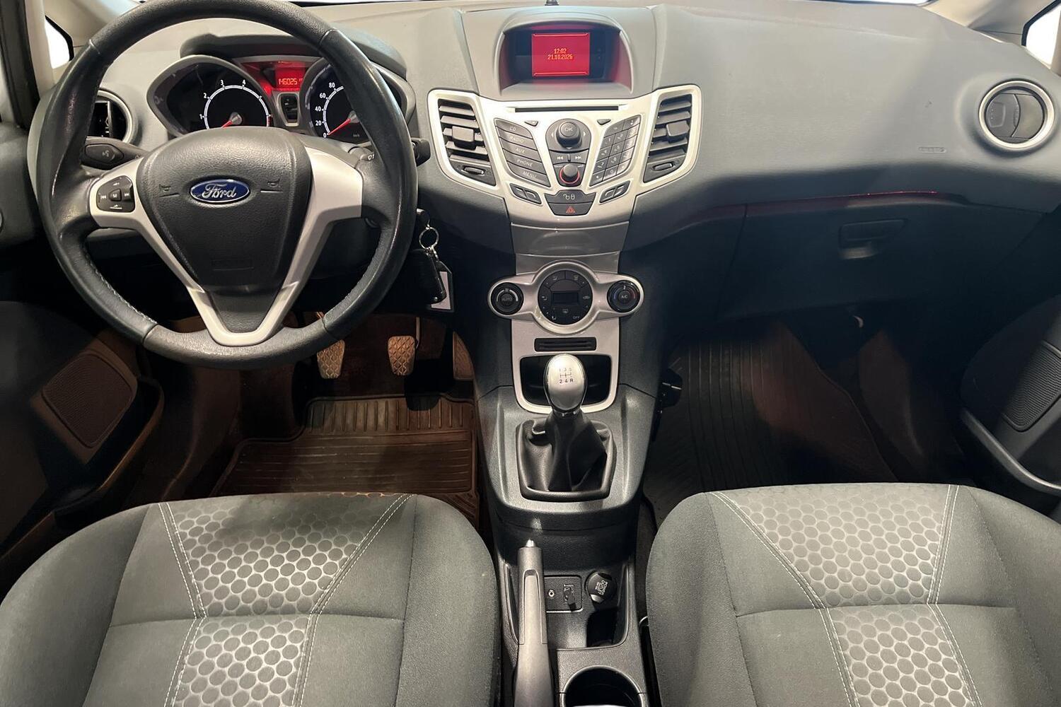 Ford Fiesta vaihtoauto
