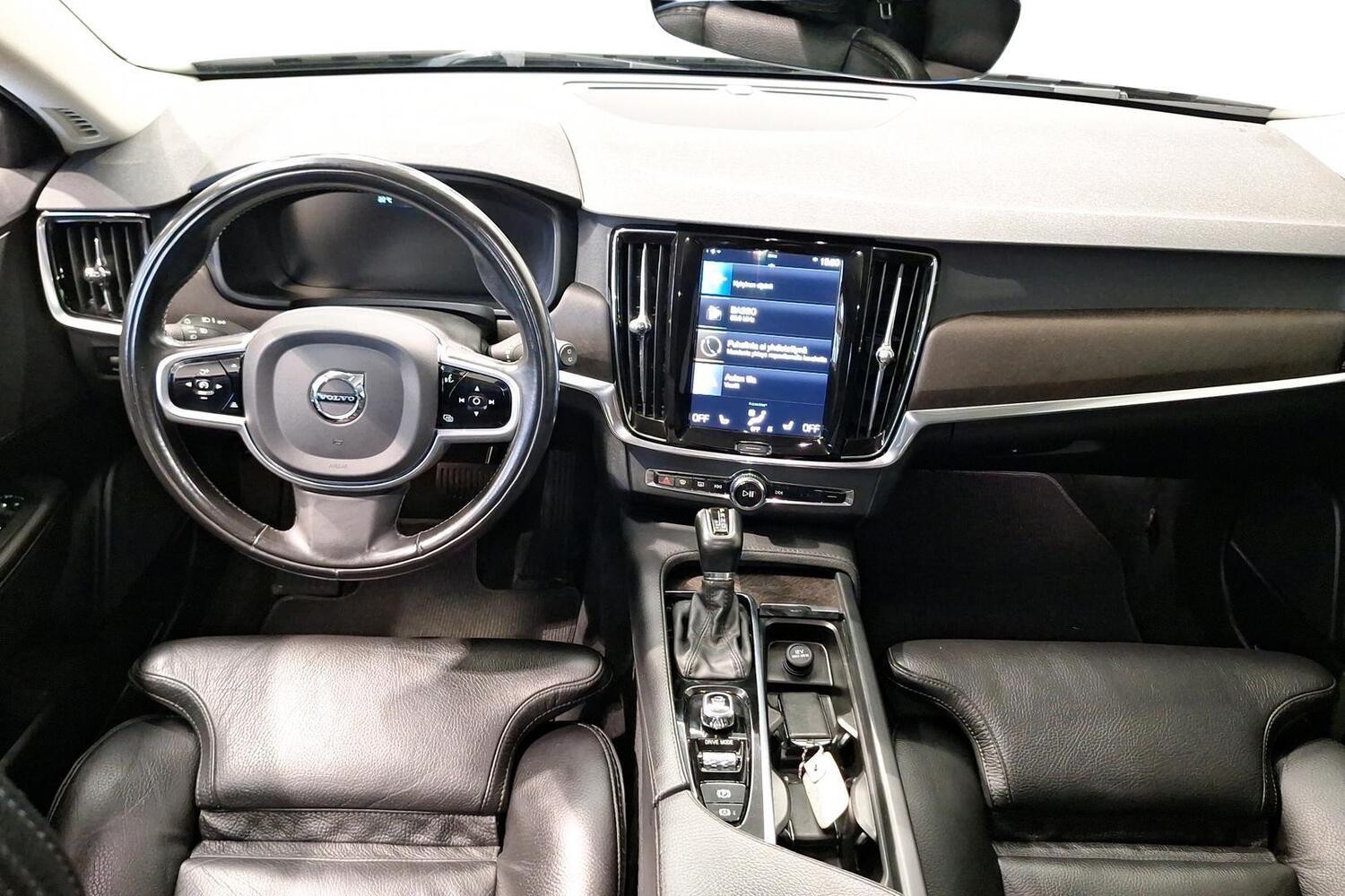 Volvo V90 Cross Country vaihtoauto