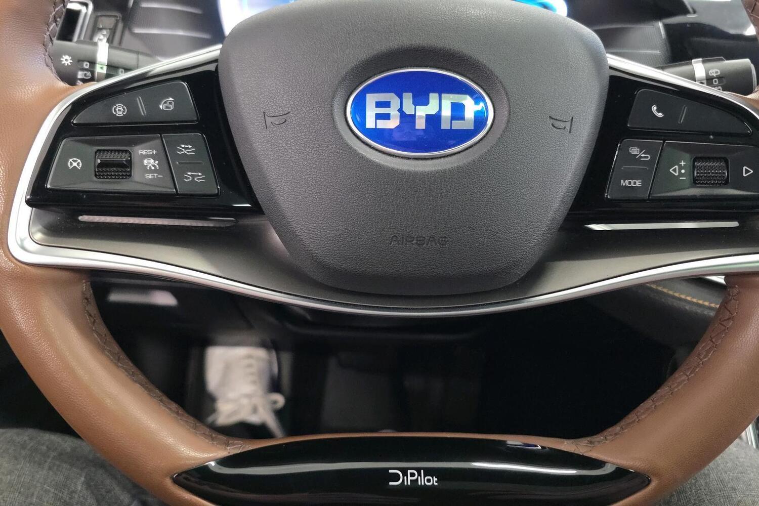 BYD Tang vaihtoauto