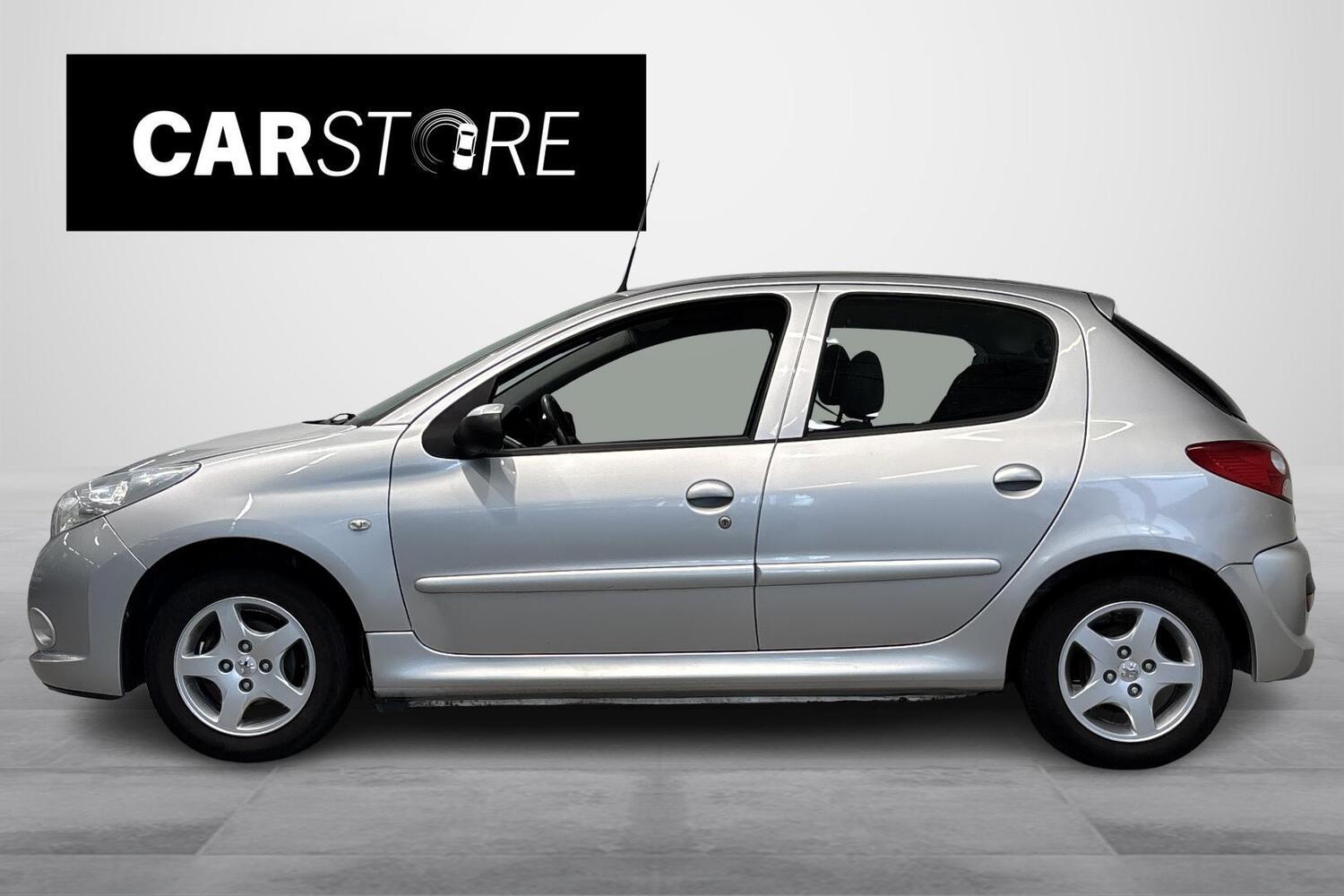 Peugeot 206 + vaihtoauto