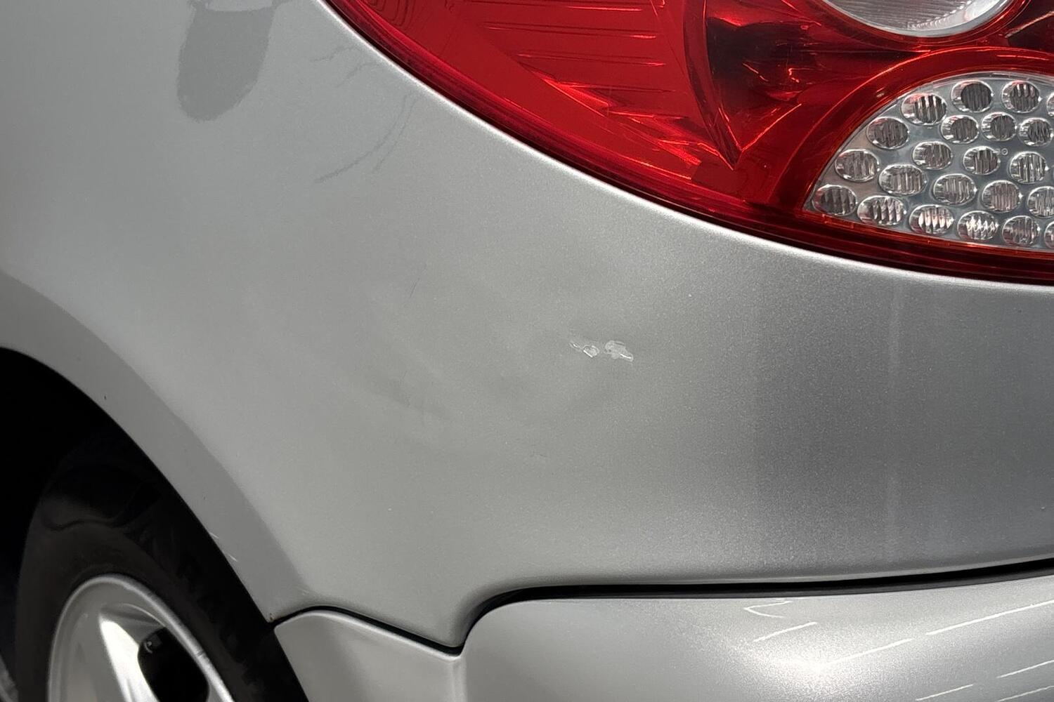 Peugeot 206 + vaihtoauto