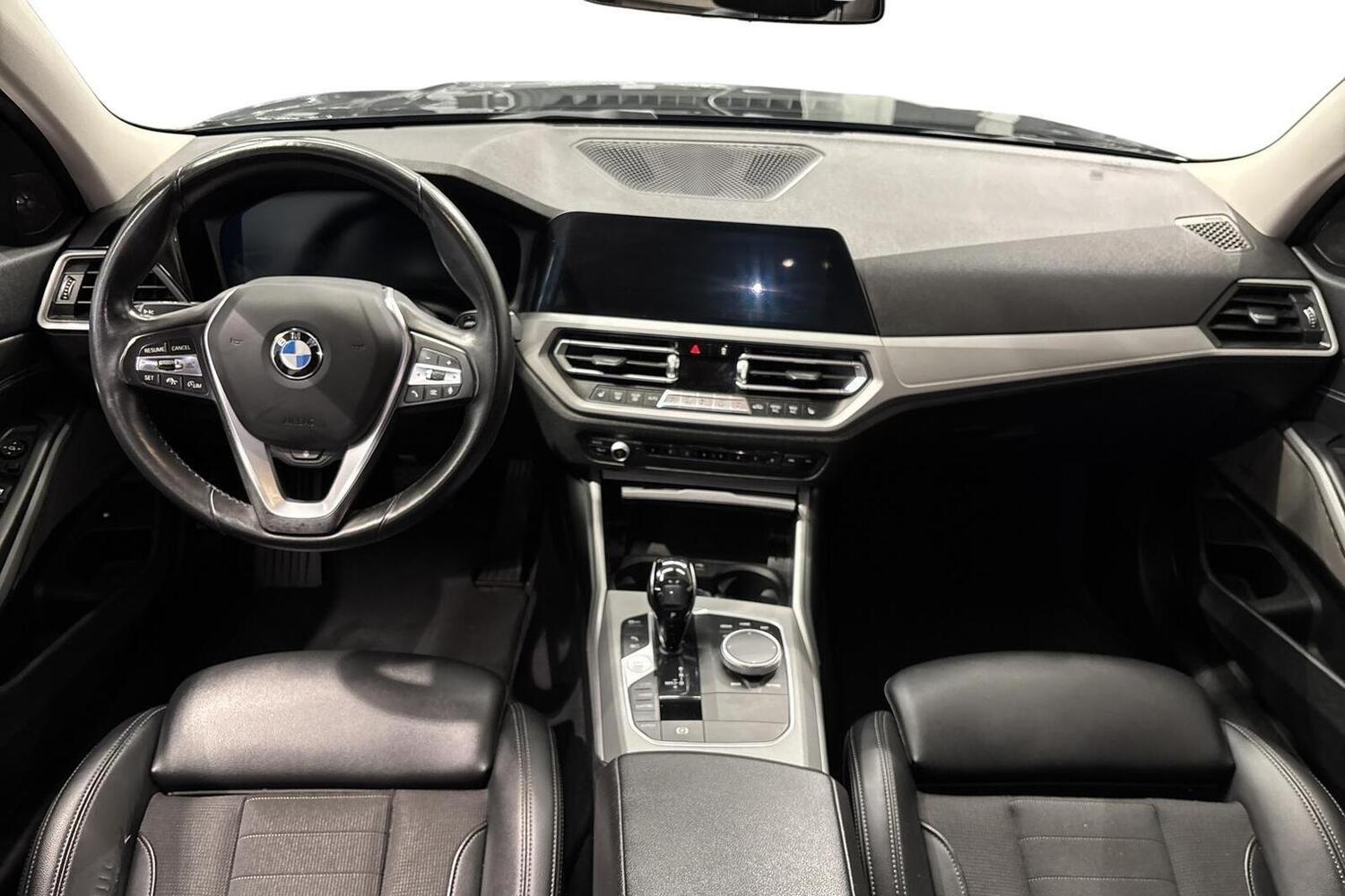 BMW 330 vaihtoauto