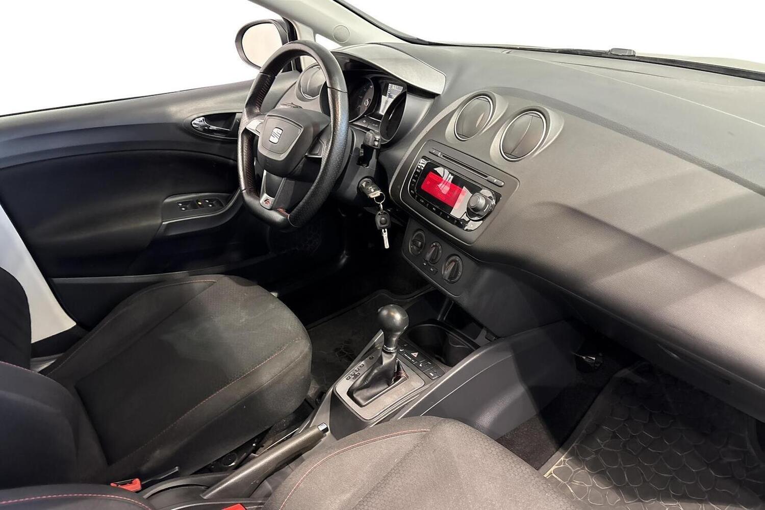 SEAT Ibiza ST vaihtoauto