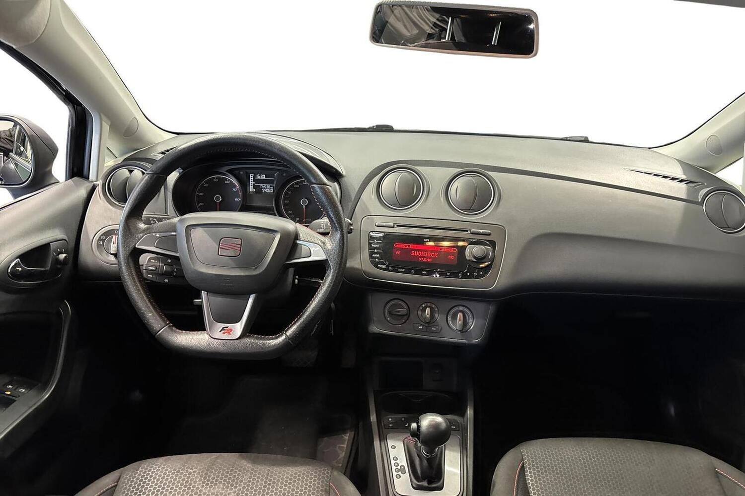 SEAT Ibiza ST vaihtoauto