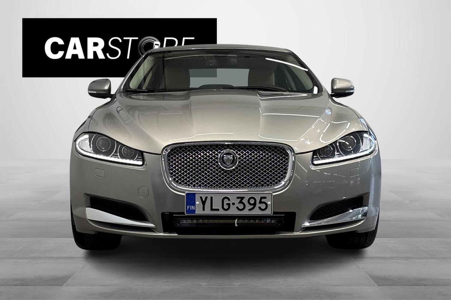 Jaguar XF vaihtoauto