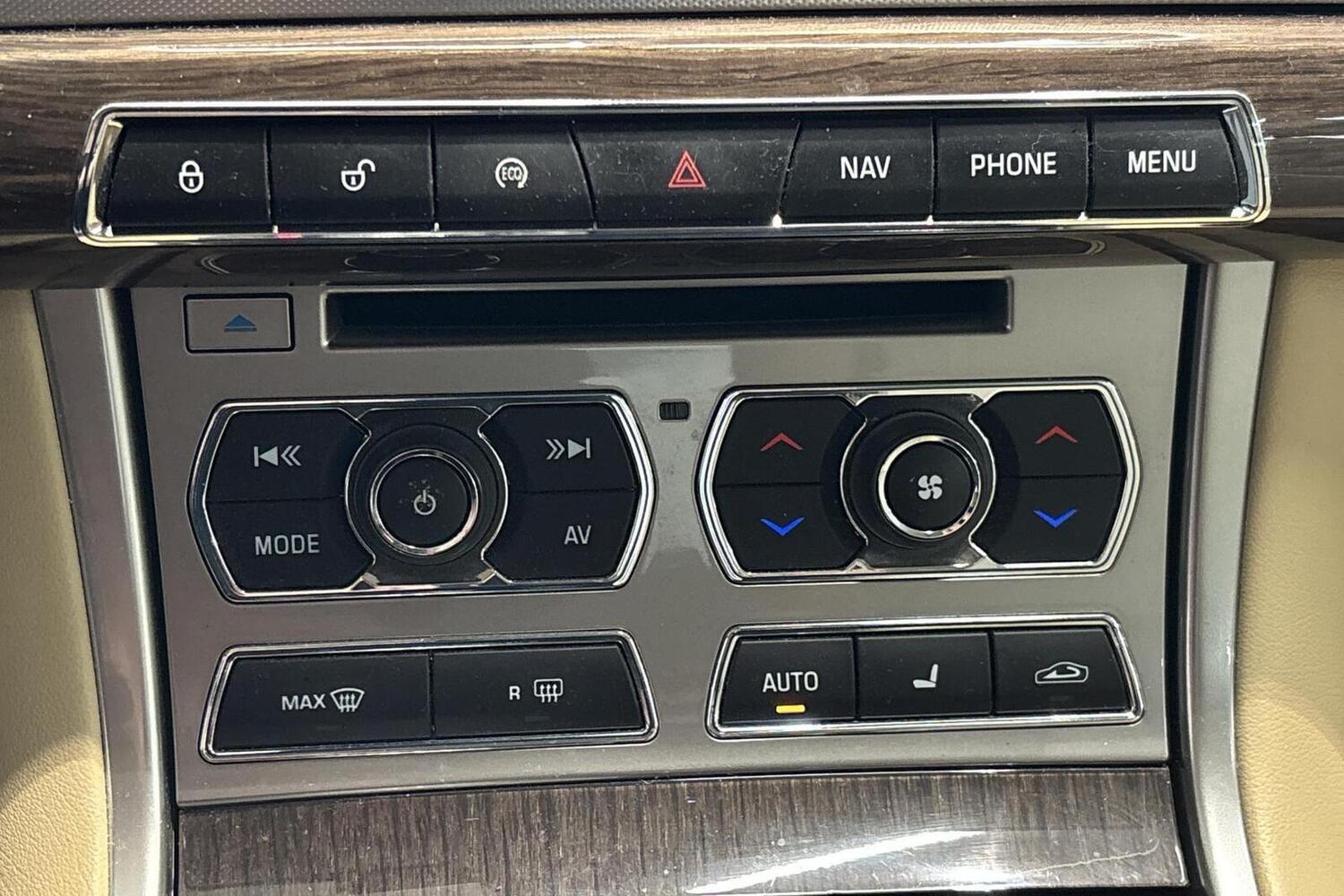 Jaguar XF vaihtoauto